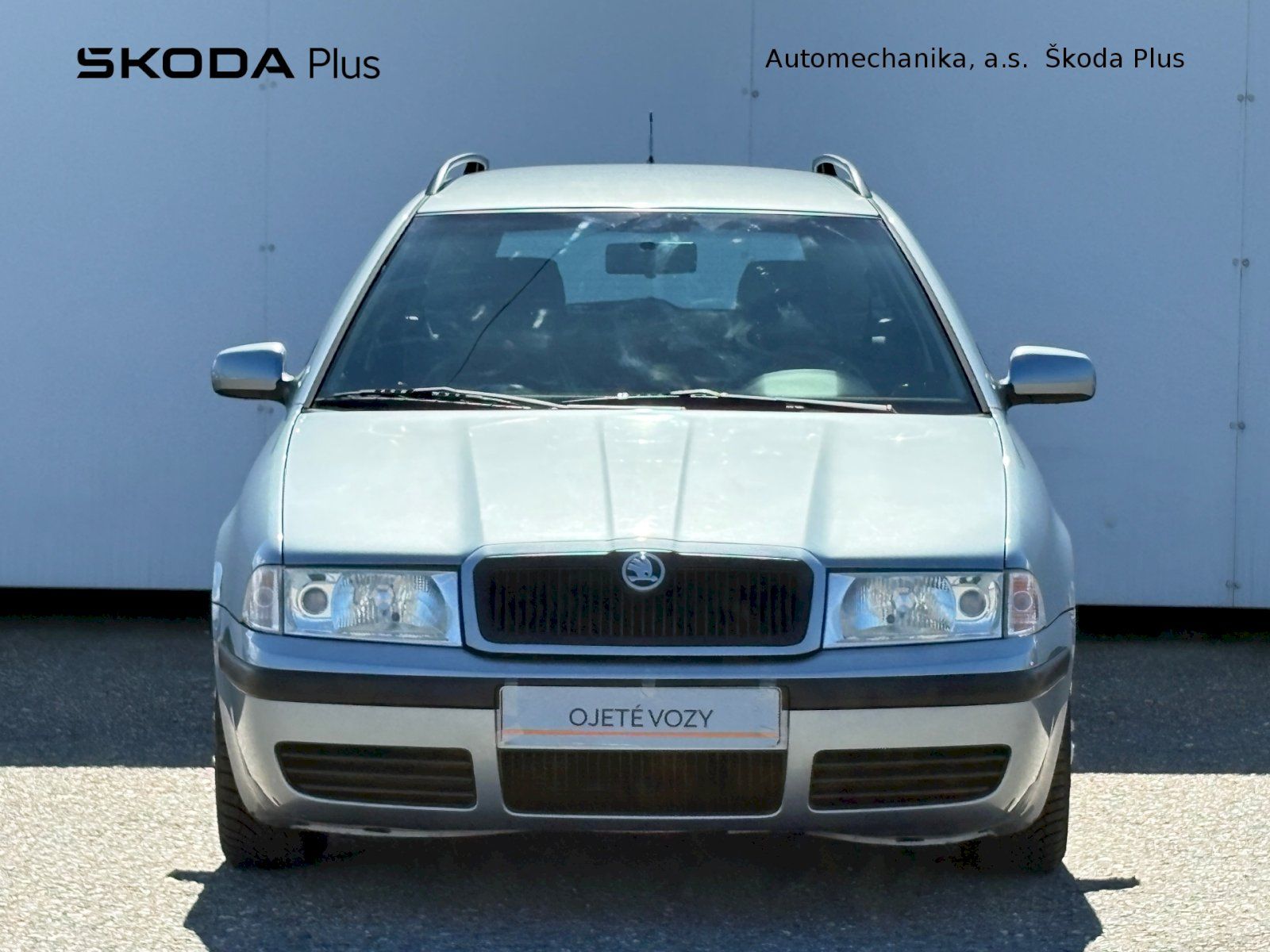 Škoda Octavia, Combi 2.0i / 85 kW / AMBIENTE - fotka 4