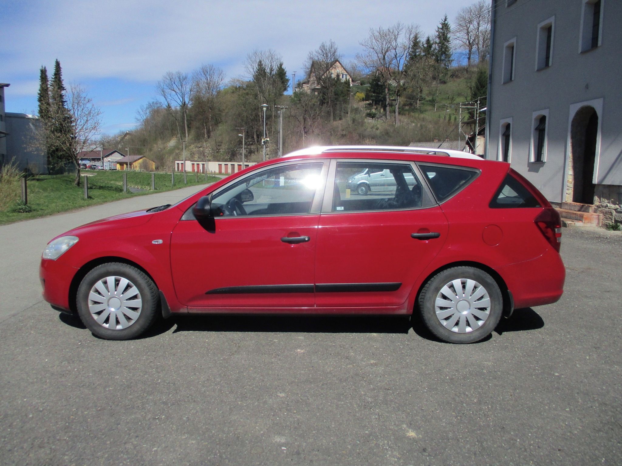 Kia Cee´d, 1.4 - fotka 2