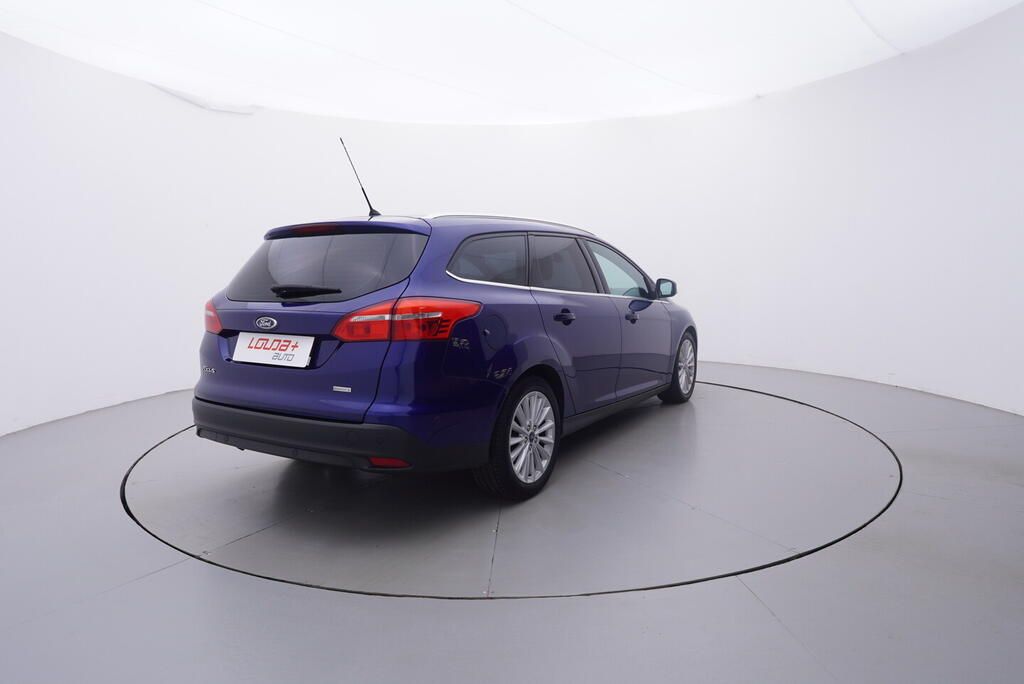 Ford Focus, Titanium 1.0 92 kW - fotka 5