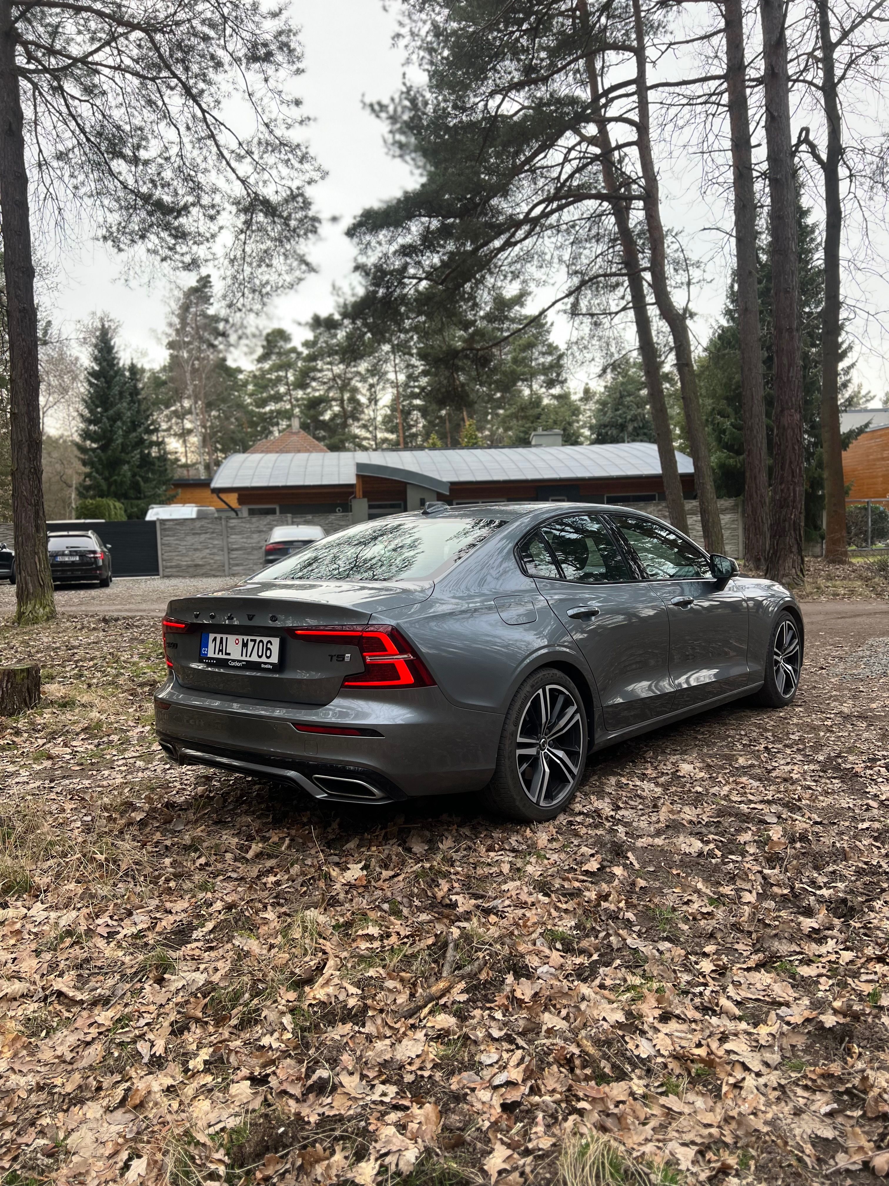 Volvo S60 - fotka 3