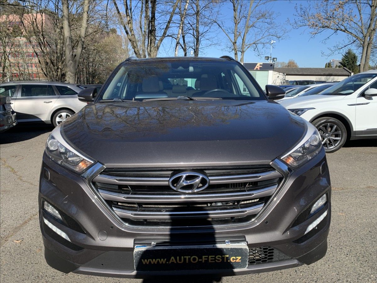 Hyundai Tucson, 2,0 CRDI 4x4 STYLE PREMIUM - fotka 2