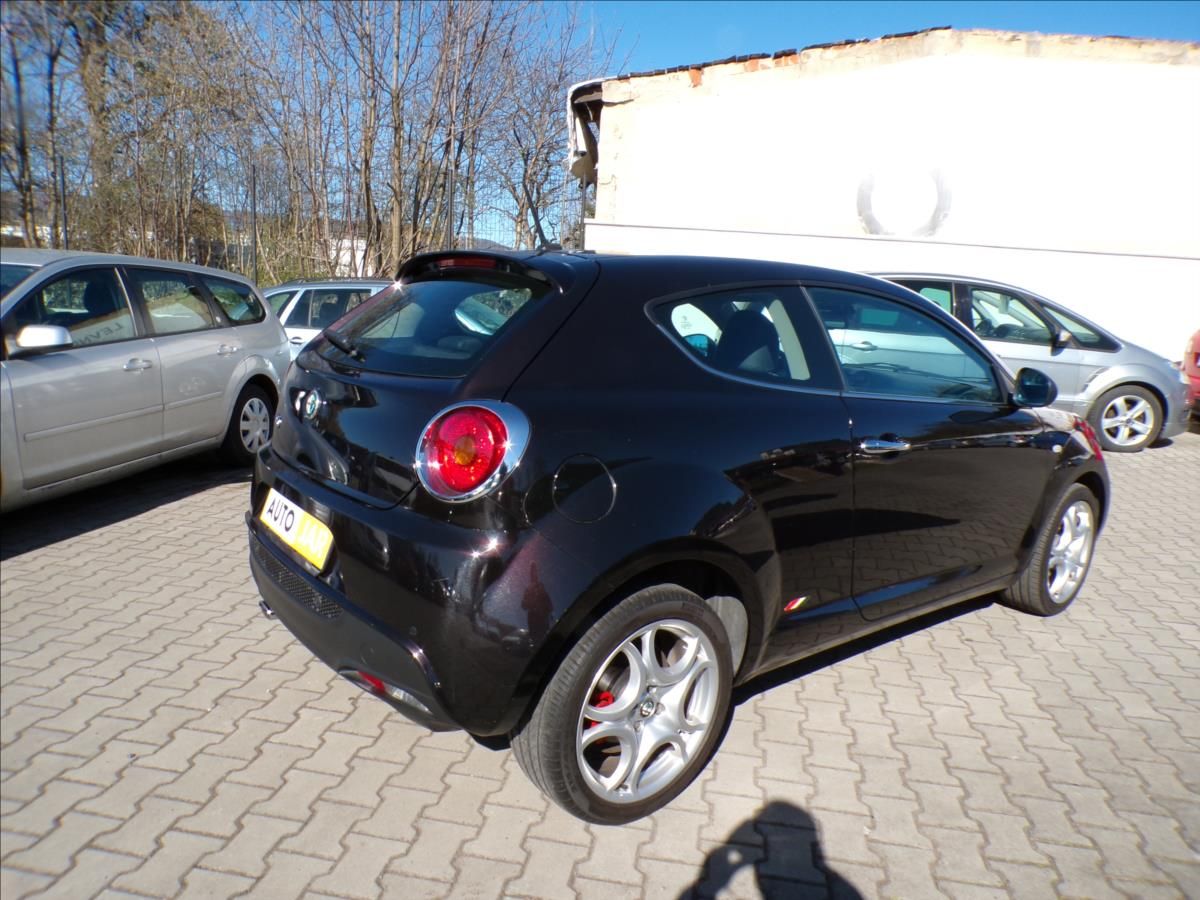 Alfa Romeo MiTo, 1,6 JTD 88KW  NAVI,KŮŽE,SER.KN - fotka 5