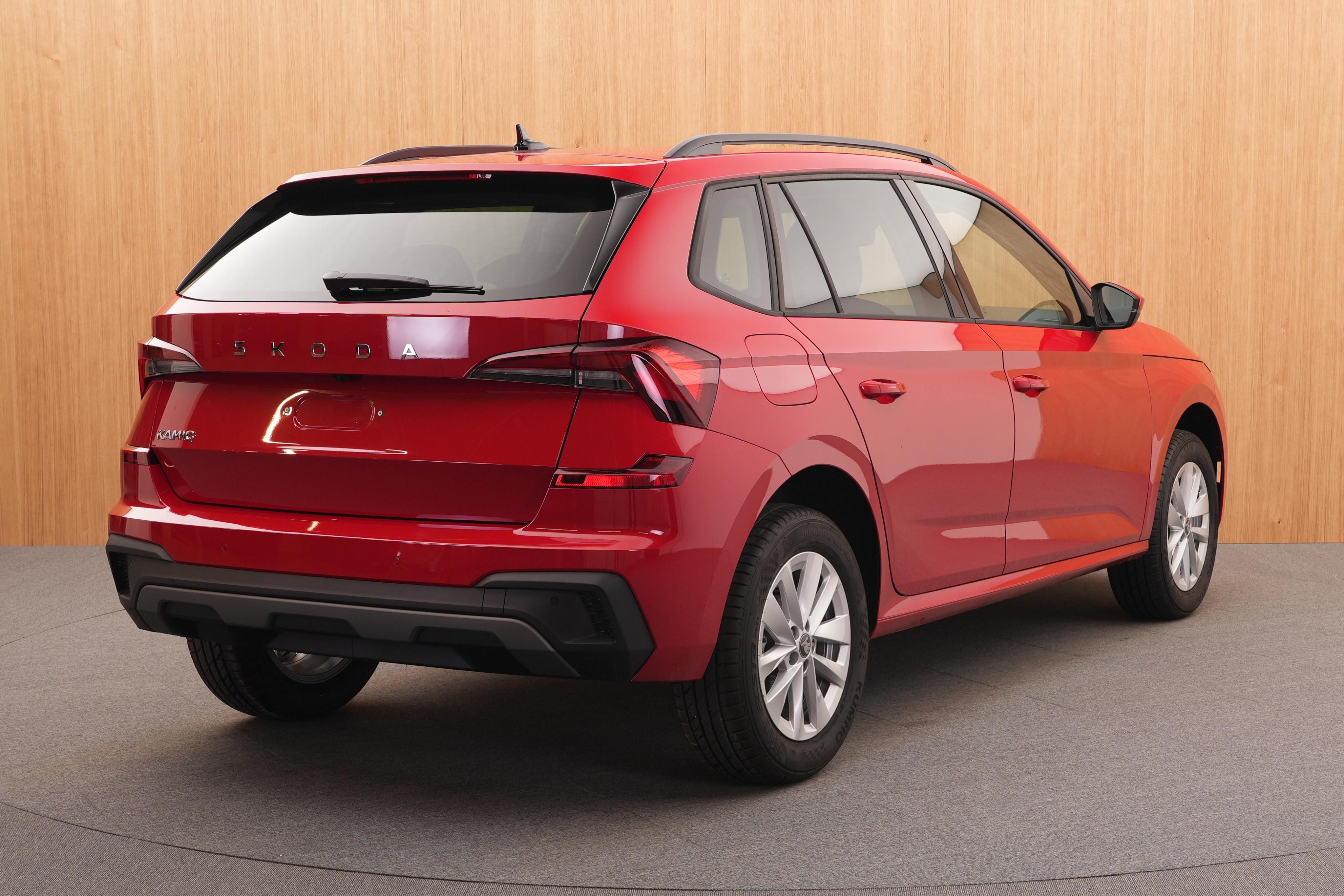 Škoda Kamiq, Drive 130 Plus 1.0 TSI DSG - fotka 4