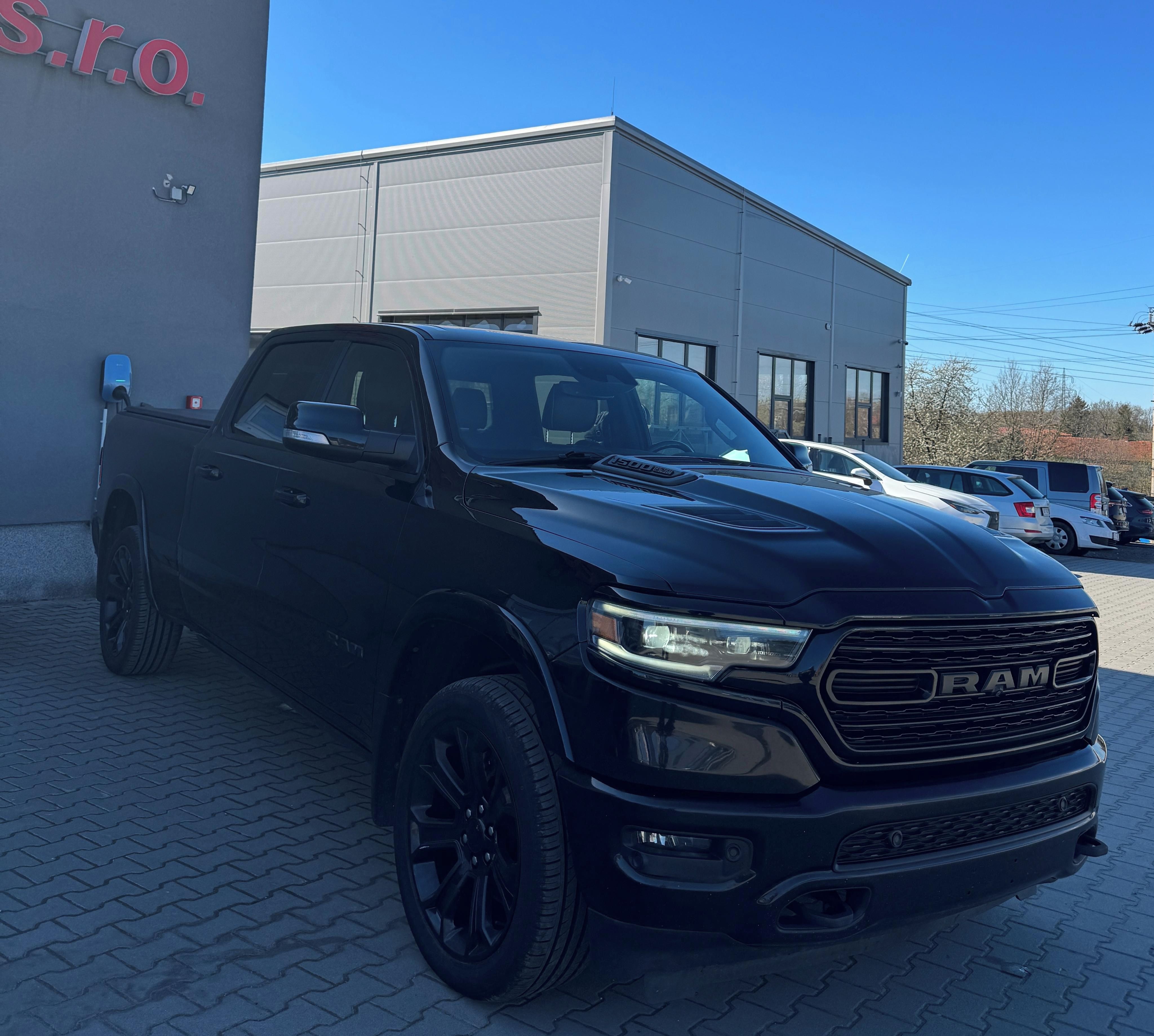 Dodge Ram, LIMITED, 2020, nehavarovaný! - fotka 3