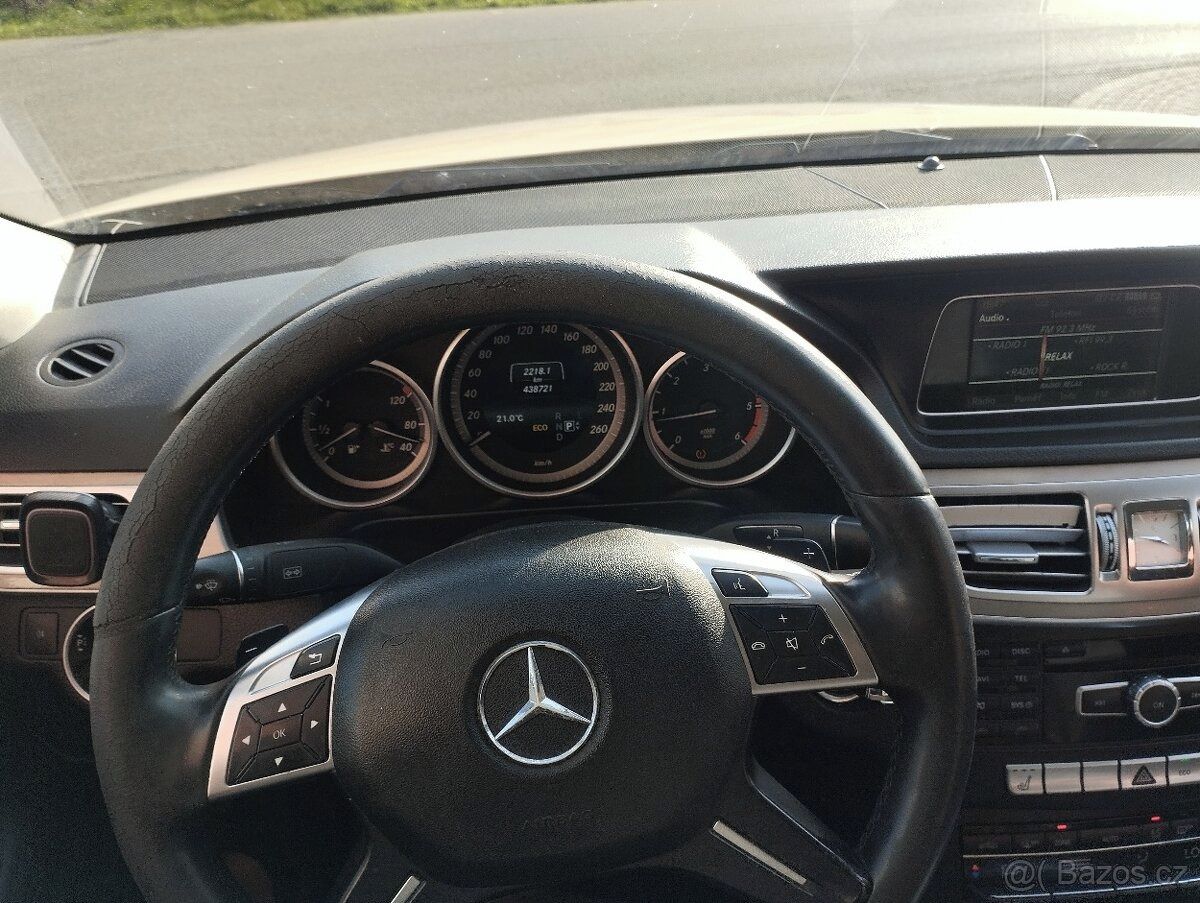Mercedes-Benz Třídy E, E220 cdi - fotka 6