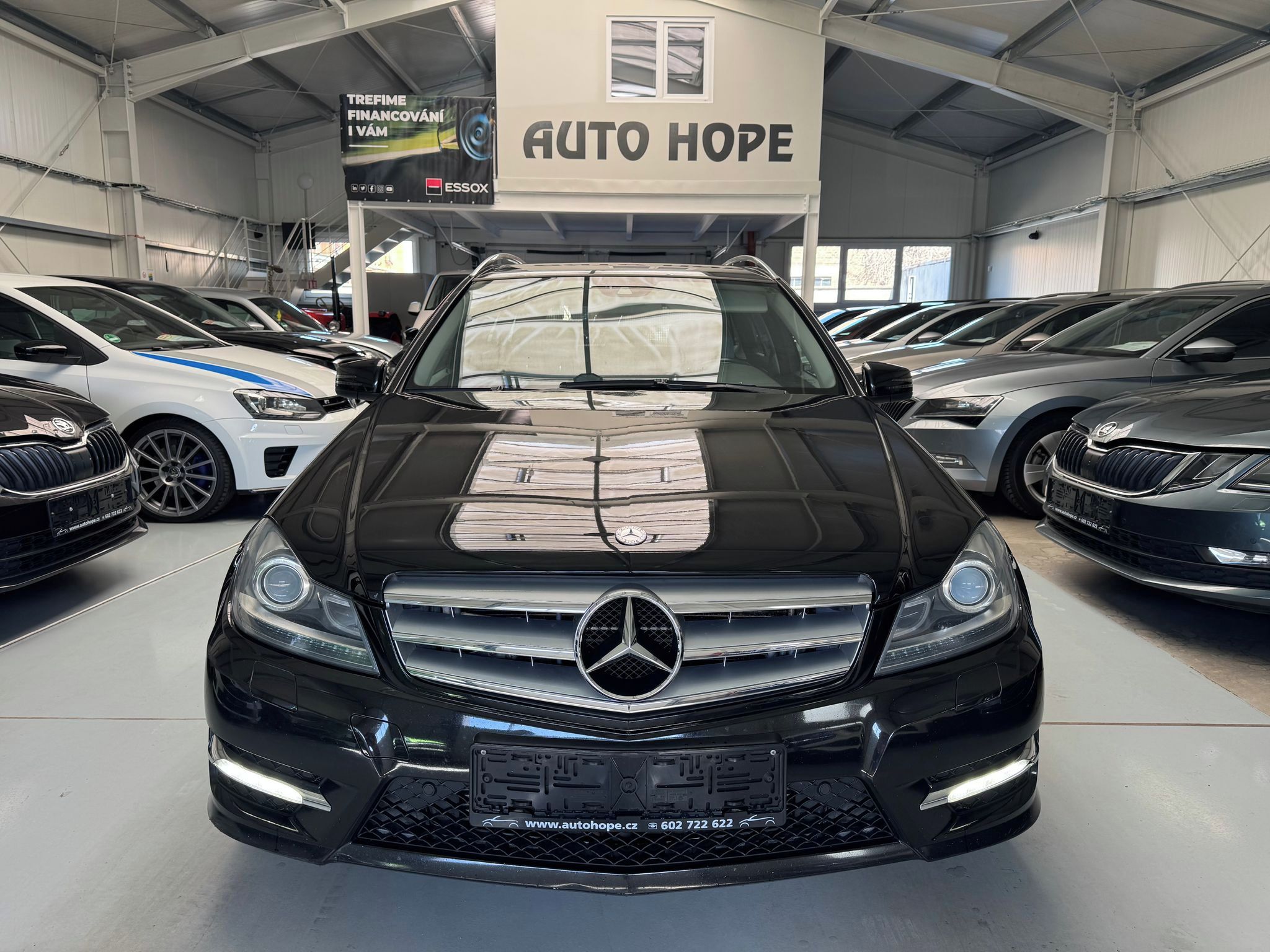 Mercedes-Benz Třídy C, 300 CDI 4Matic AMG paket - fotka 2