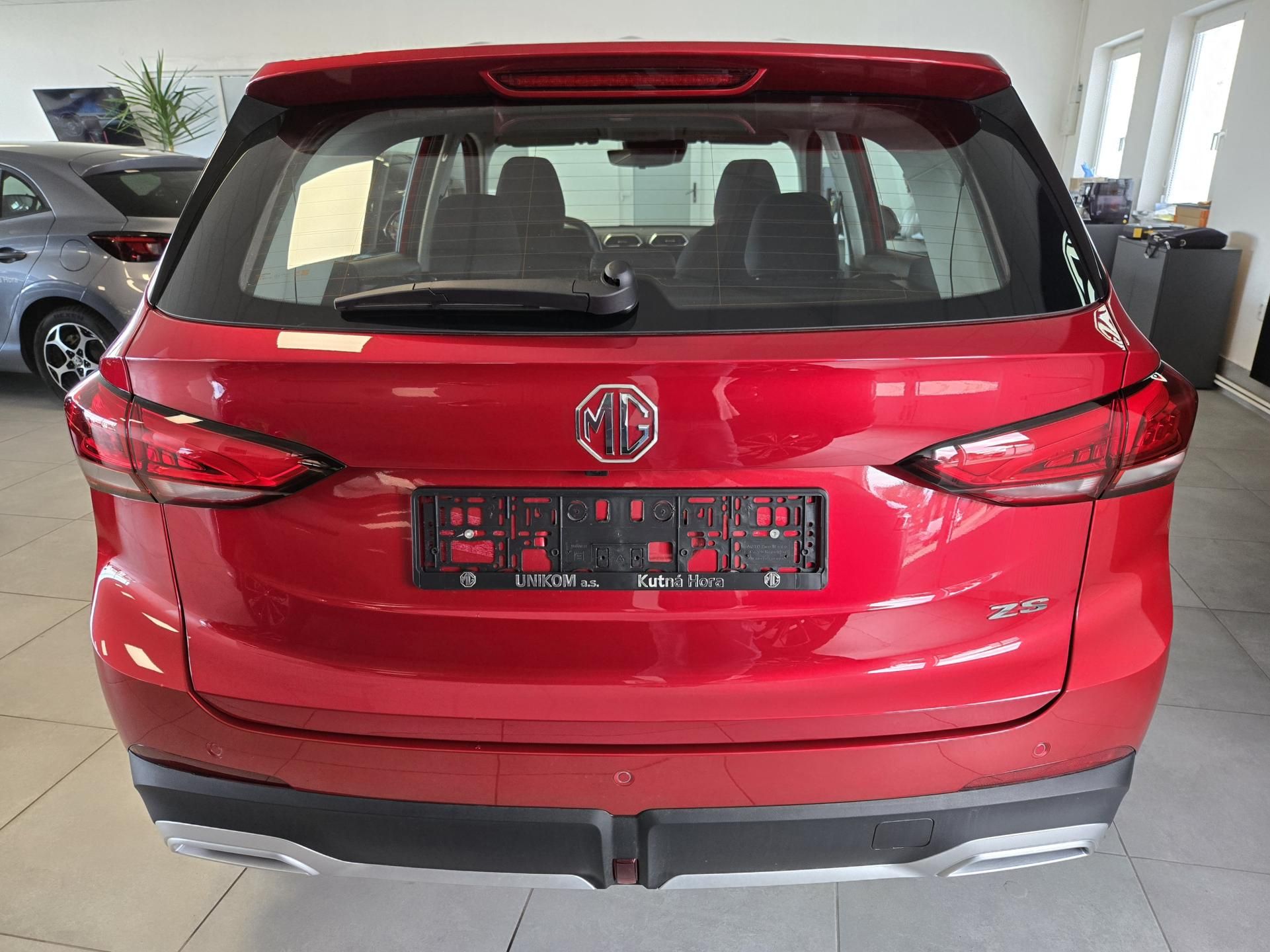 MG ZS, 1,5 HEV ESSENTIAL - fotka 4