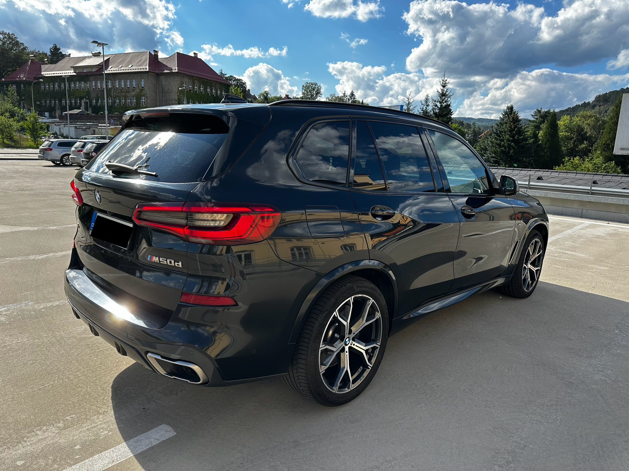BMW X5, M50d, nové v ČR - fotka 5