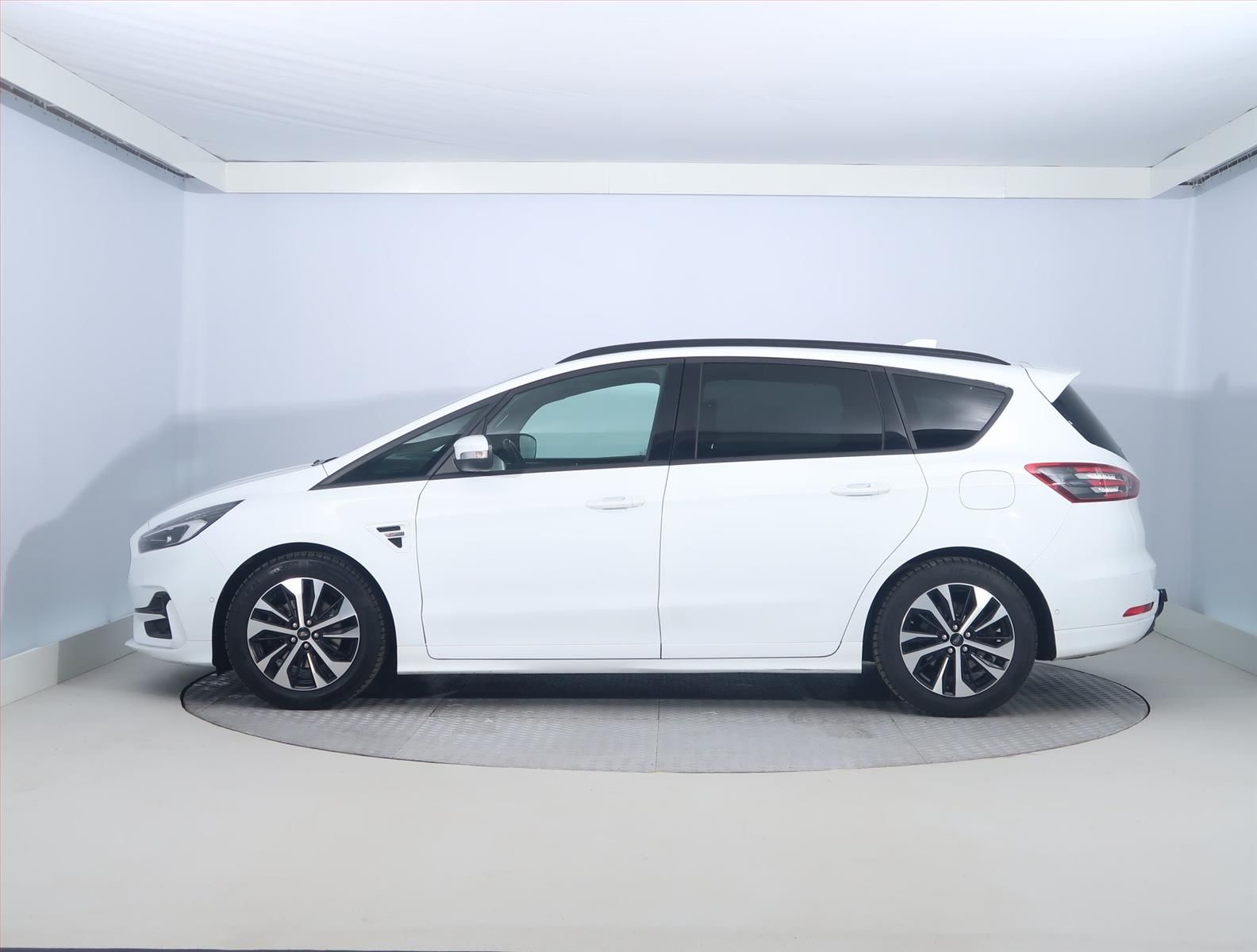 Ford S-MAX, Hybrid, Titanium, Automat - fotka 3