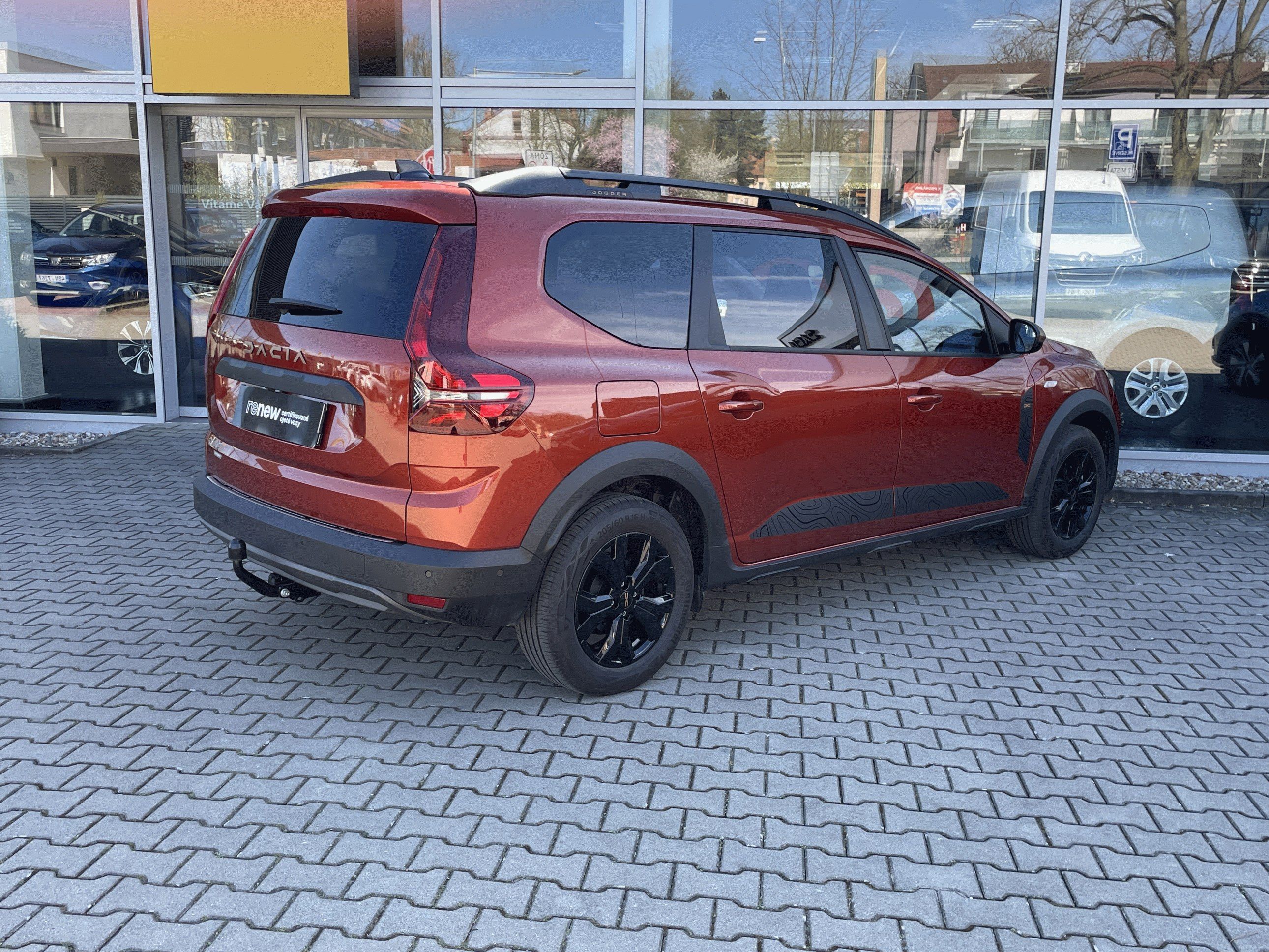 Dacia Jogger, Hybrid 140 Extreme 5 míst - fotka 2