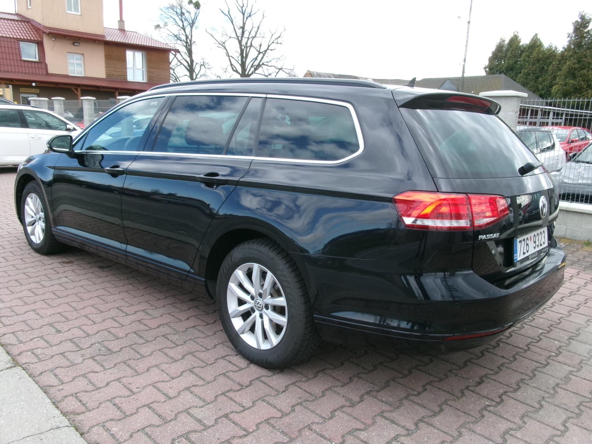 Volkswagen Passat Variant, 1,5TSI AC NAVI ACC BT - fotka 5