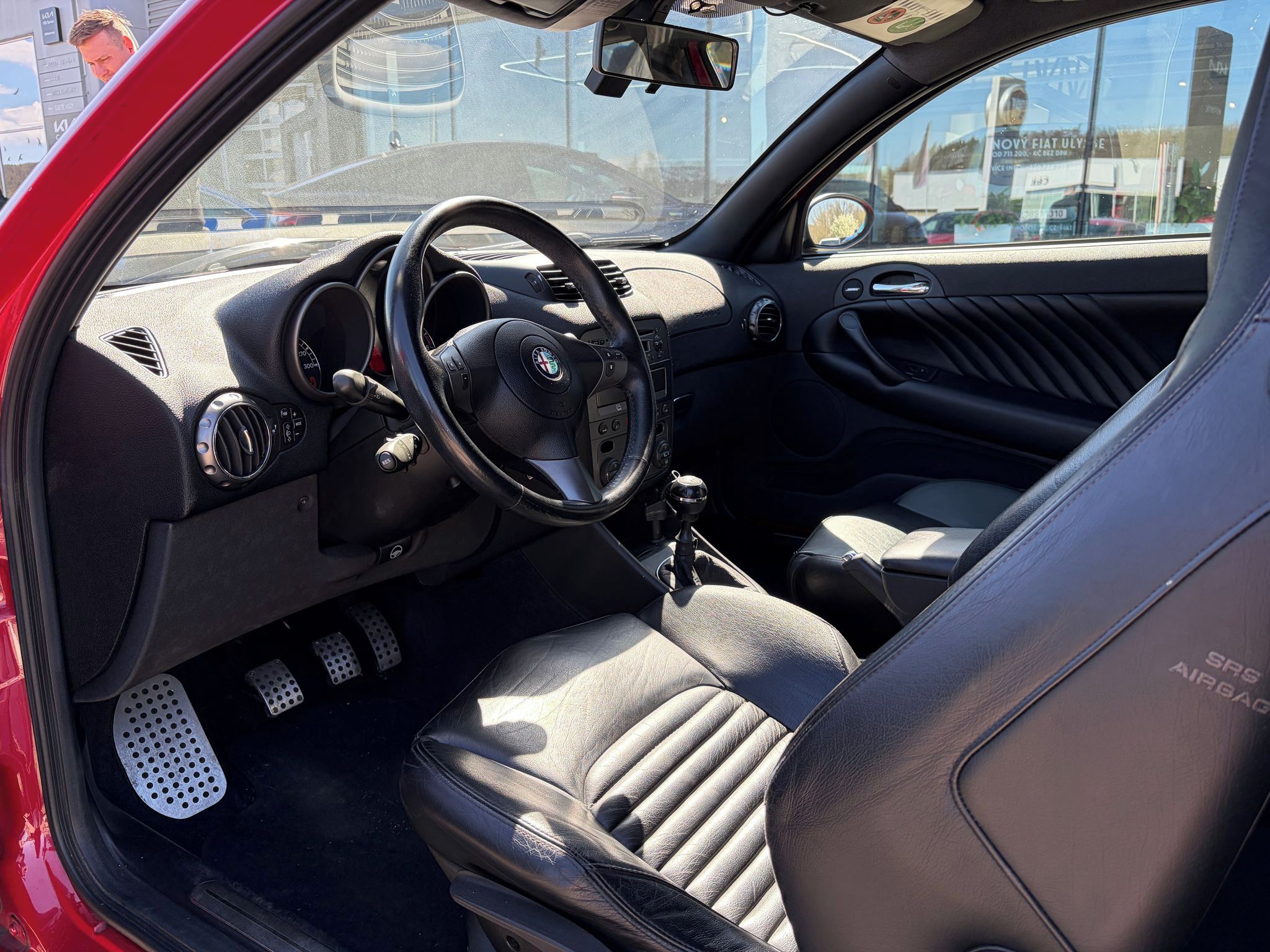Alfa Romeo 147, GTA 3.2 V6 250k Rosso - fotka 5