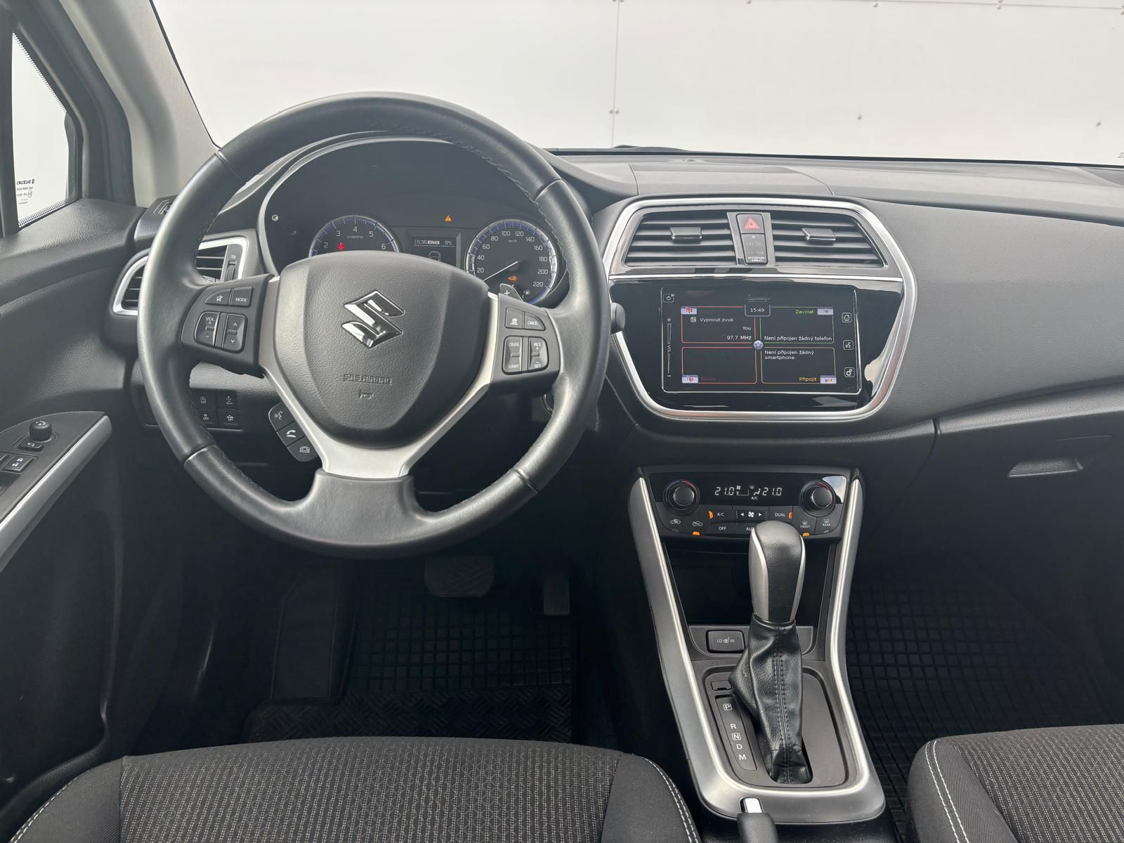 Suzuki SX4 S-Cross, 1.4 Boosterjet Premium Hybrid - fotka 5