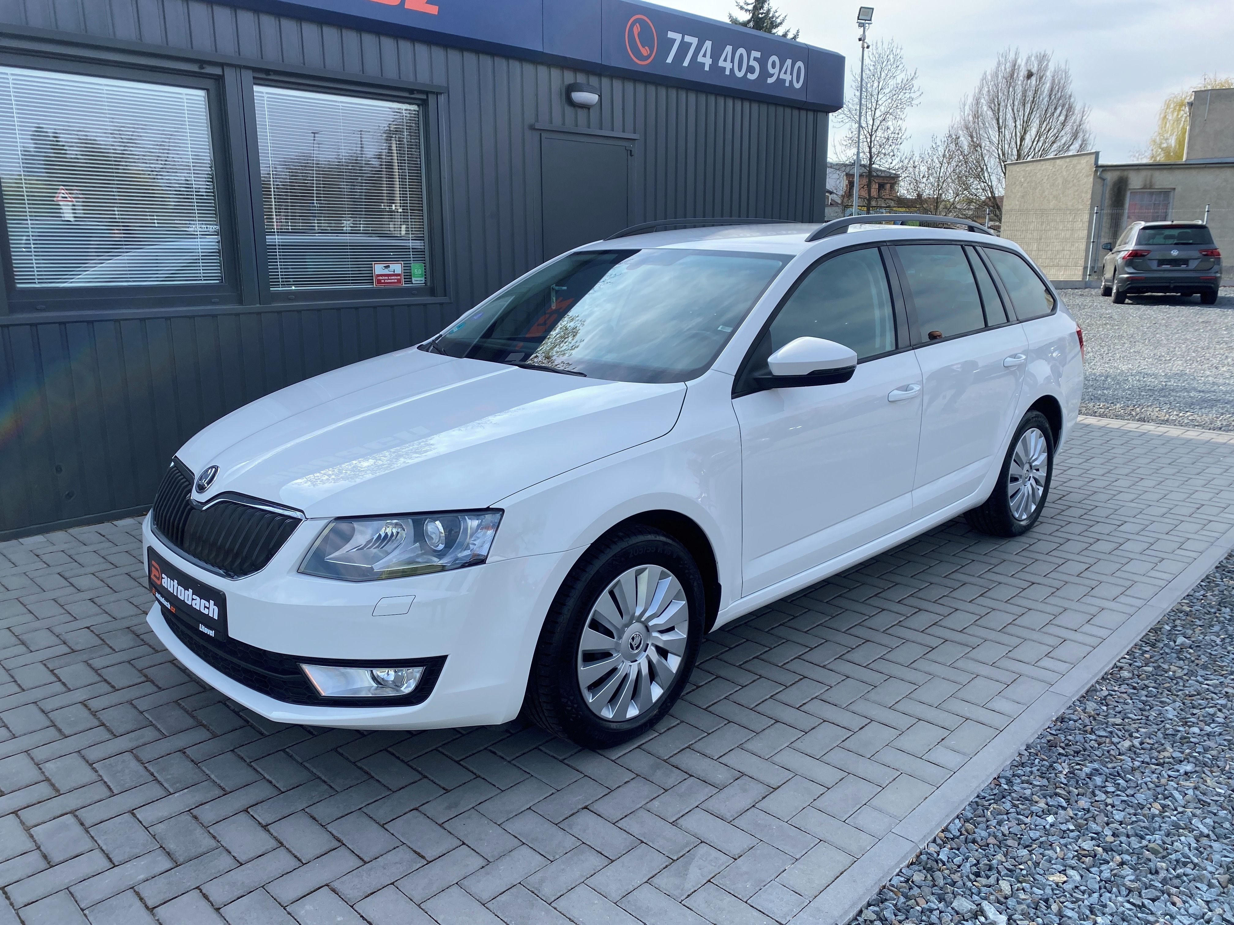 Škoda Octavia, 1.4 TSI - XENON - NAVI - fotka 2