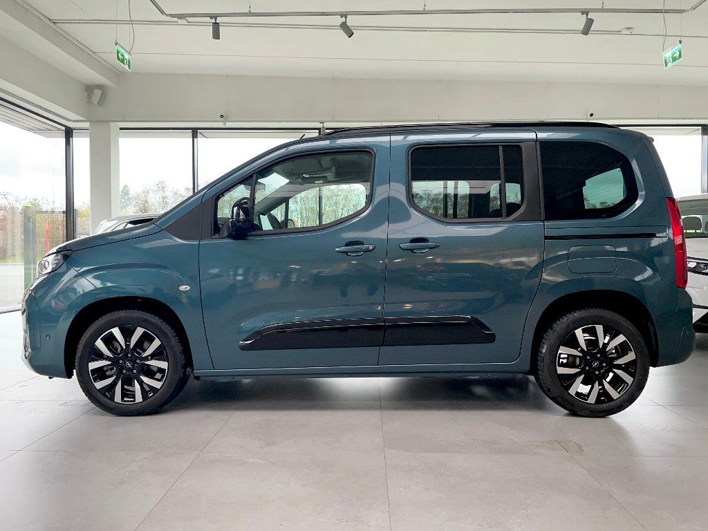 Opel Combo, Elegance Plus 1,5CDTi 130k MT6 - fotka 2
