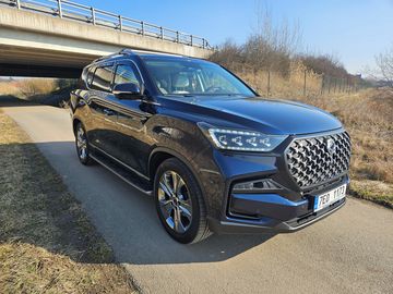 2,2 e-XDI 4WD PREMIUM