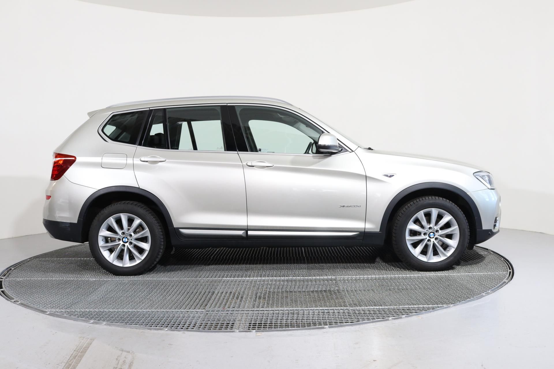 BMW X3, 20 D Xdrive 140kW - fotka 3