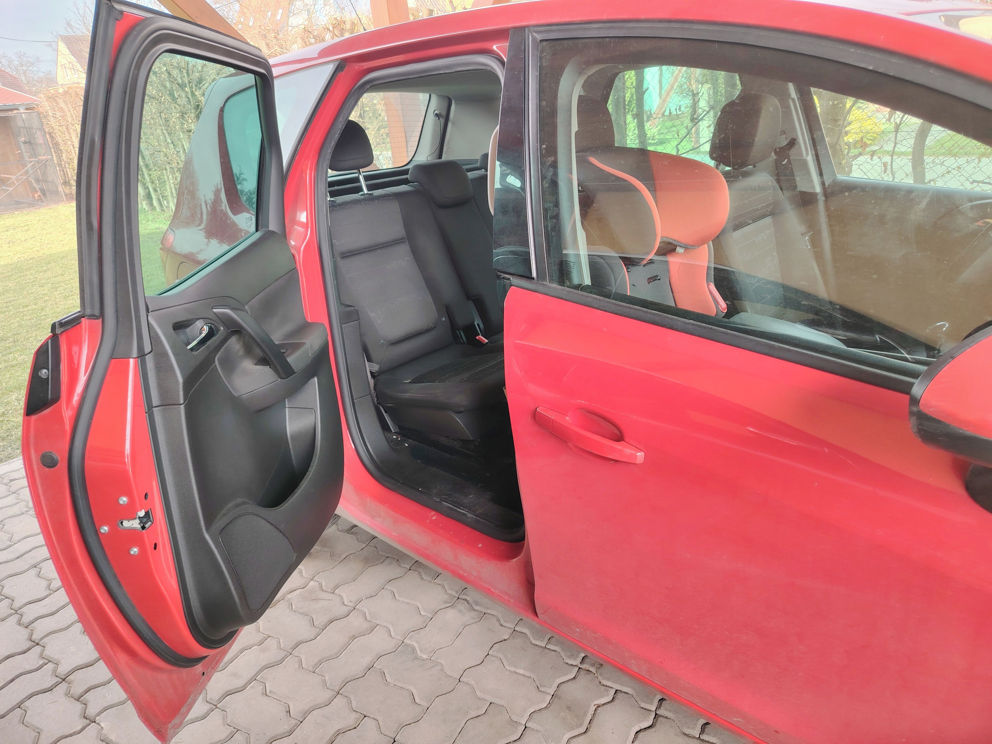 Opel Meriva, 1,4 turbo benzín - fotka 3