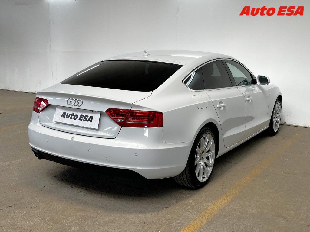 Audi A5, 2.0 TDi,S-line,bixen,TZ - fotka 4