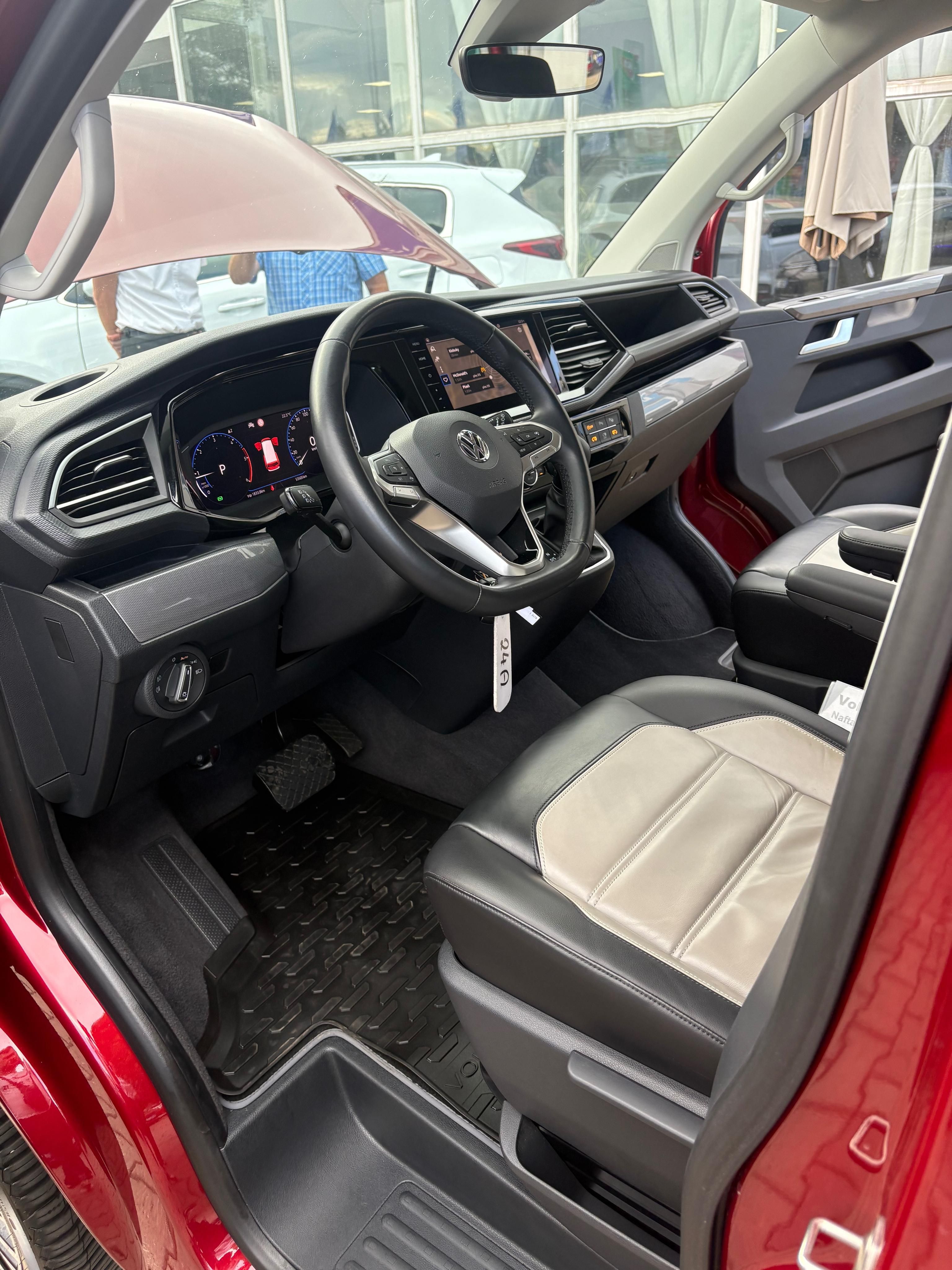 Volkswagen Multivan, Highline Led 1.Majitel  CZ - fotka 6