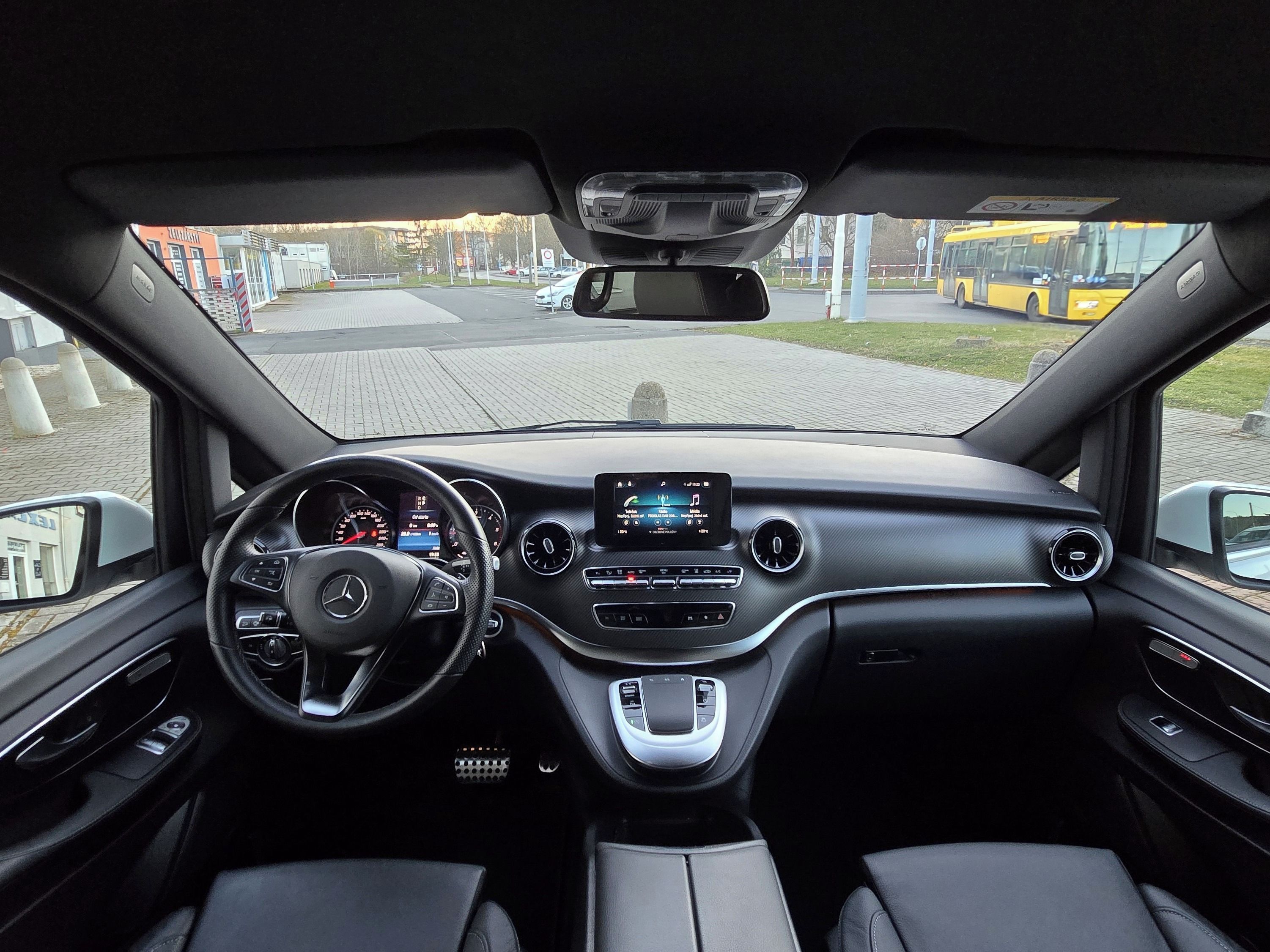 Mercedes-Benz Třídy V, 300 CDI 4Matic Avantgarde AMG - fotka 6