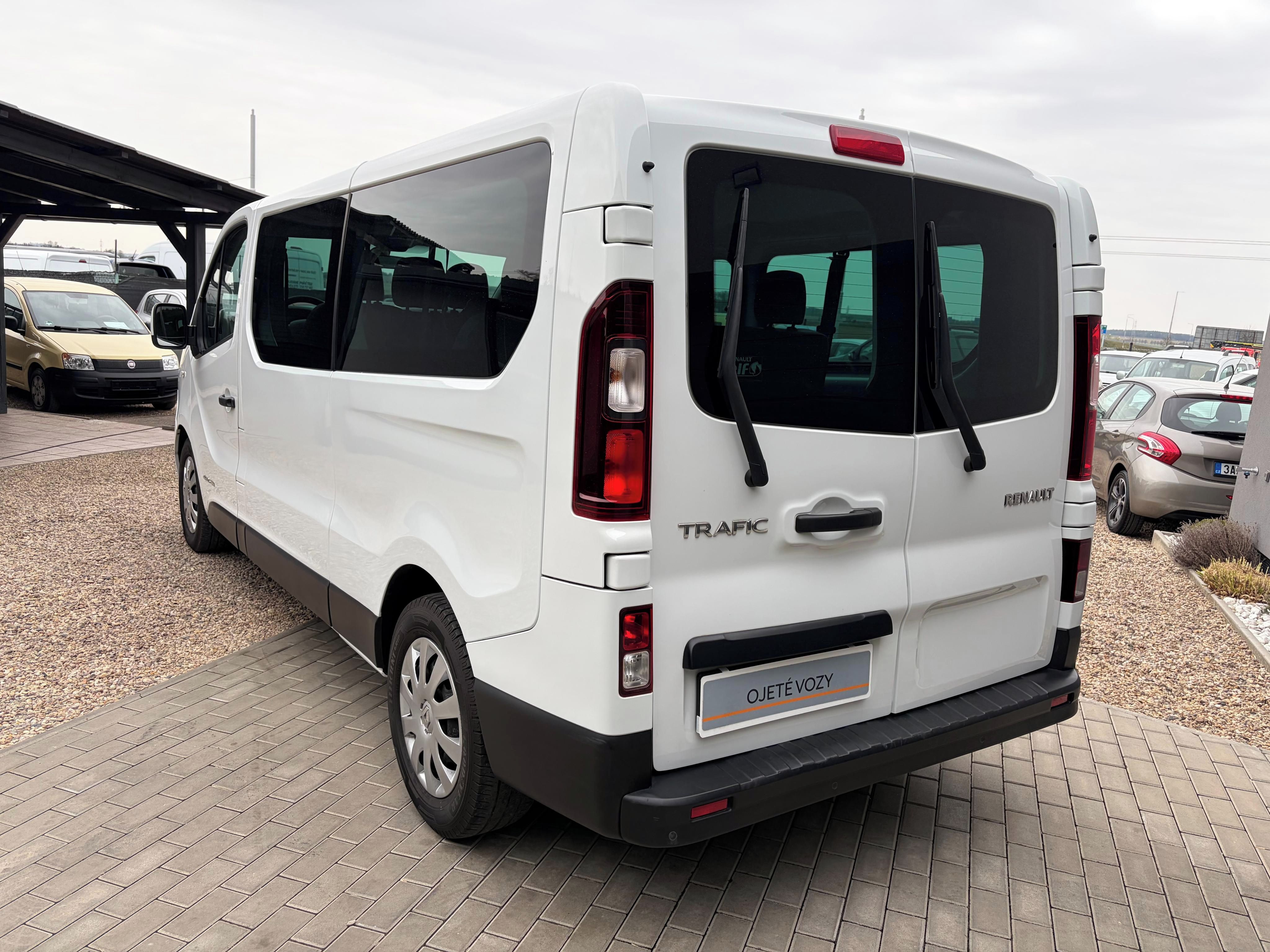 Renault Trafic, 1.6 DCI 92KW, 9 MÍST - fotka 5