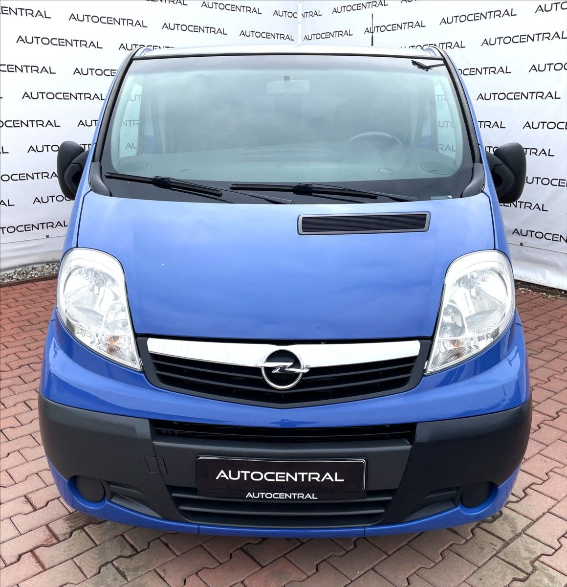 Opel Vivaro, 2,5 D,107kW,9míst,po servisu,L - fotka 2