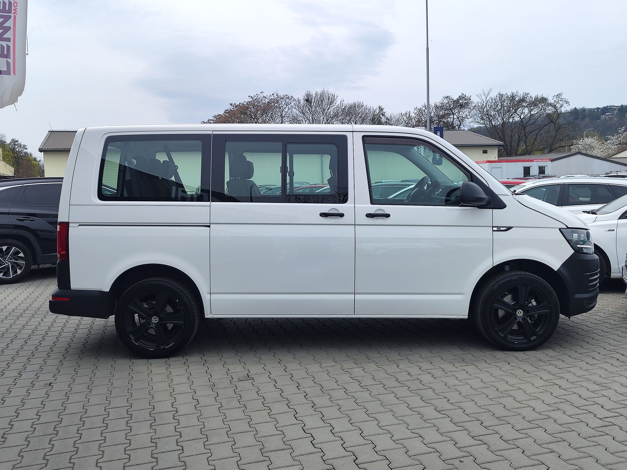 Volkswagen Transporter, 2.0 TDi/110kW DSG, 9 Míst - fotka 4