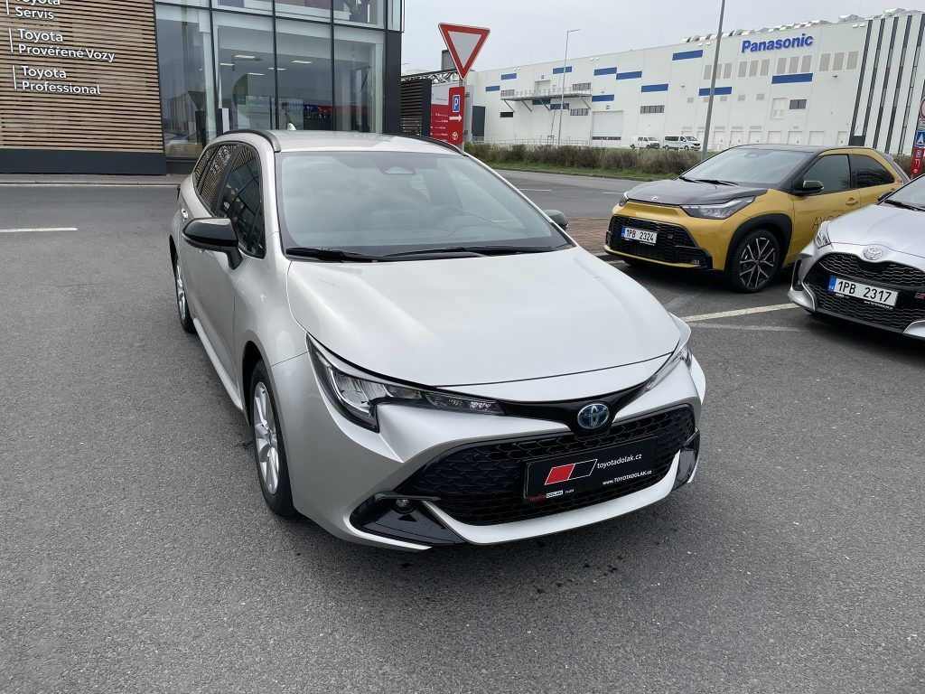 Toyota Corolla, TS 1.8 HEV - fotka 2
