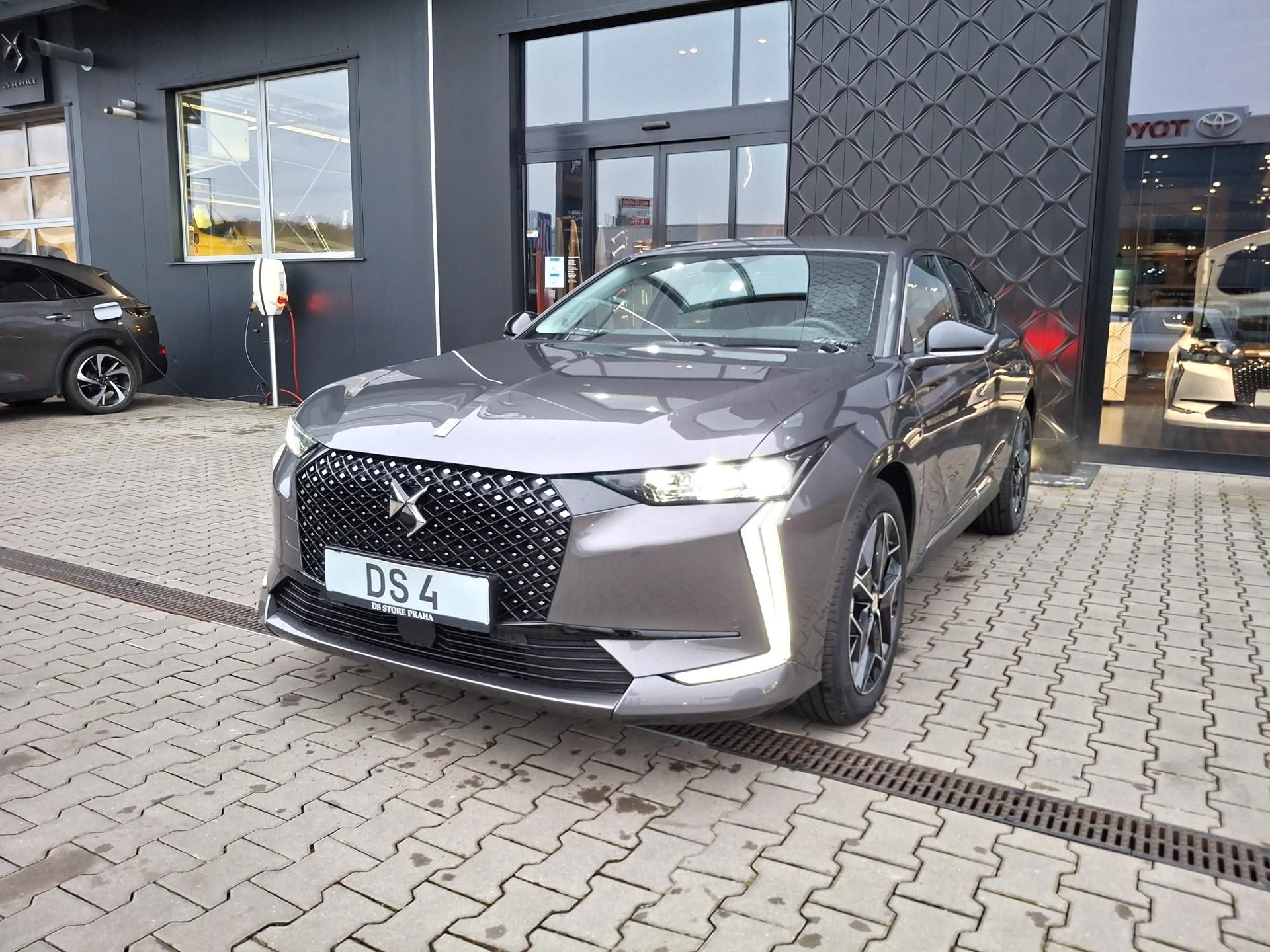 DS 4, EDITION FRANCE 1,5 BlueHDi 130
