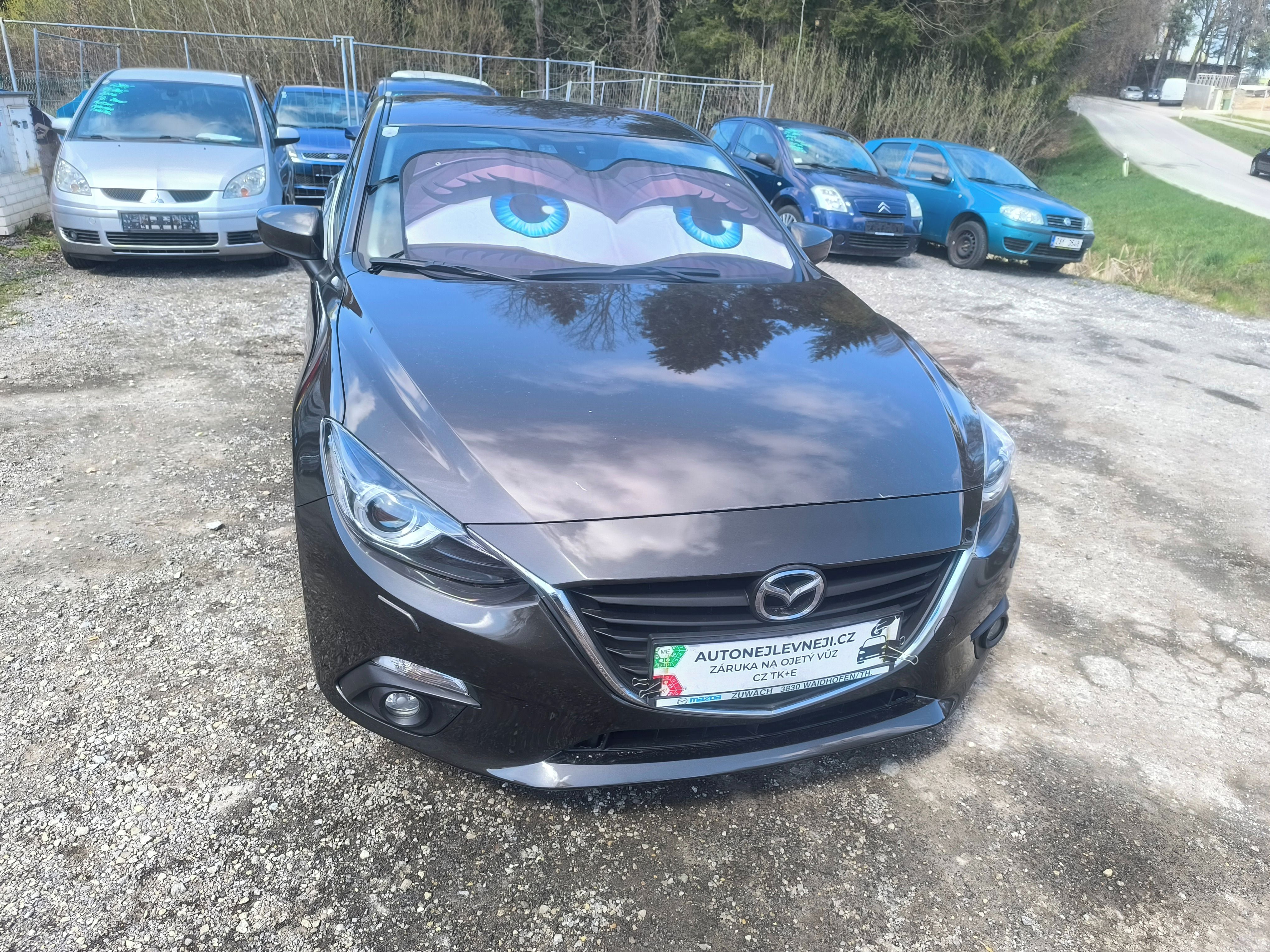 Mazda 3, 2,0i,KRÁSNÁ,70KM,SERVISKA,1MAJ - fotka 2