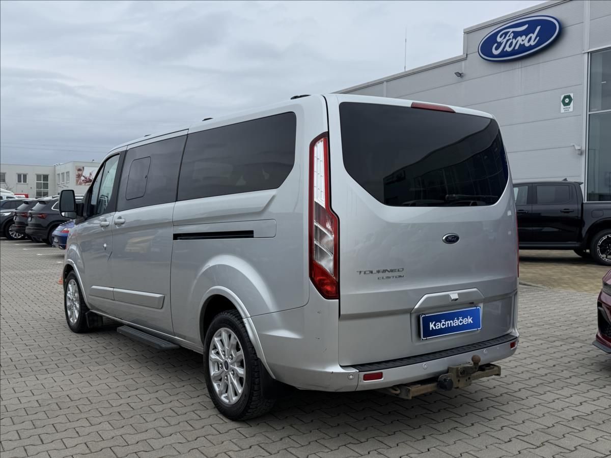 Ford Tourneo Custom, 2,0 EcoBlue 136kW Titanium Aut - fotka 3
