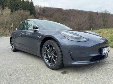 Tesla Model 3 Long Range 4WD