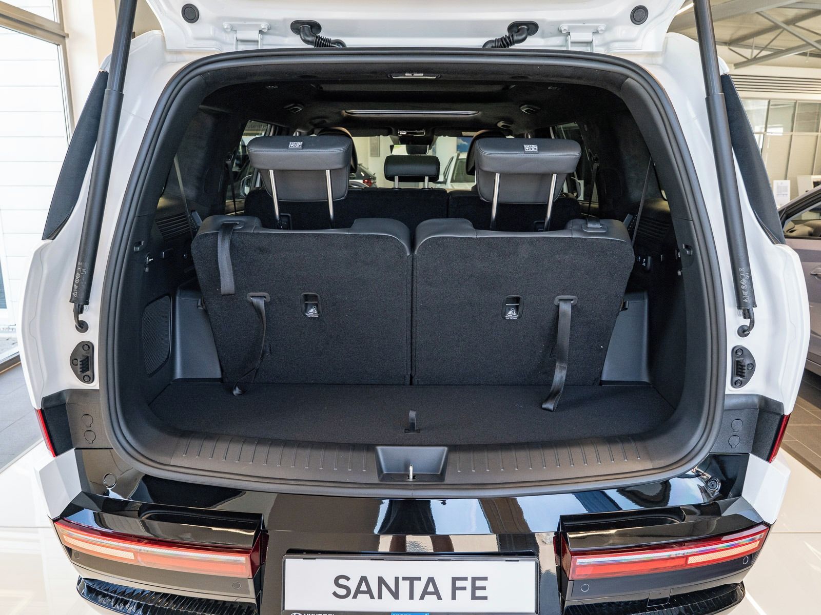 Hyundai Santa Fe, 1,6 T-GDI HEV 4WD CALLIGRAPHY - fotka 6