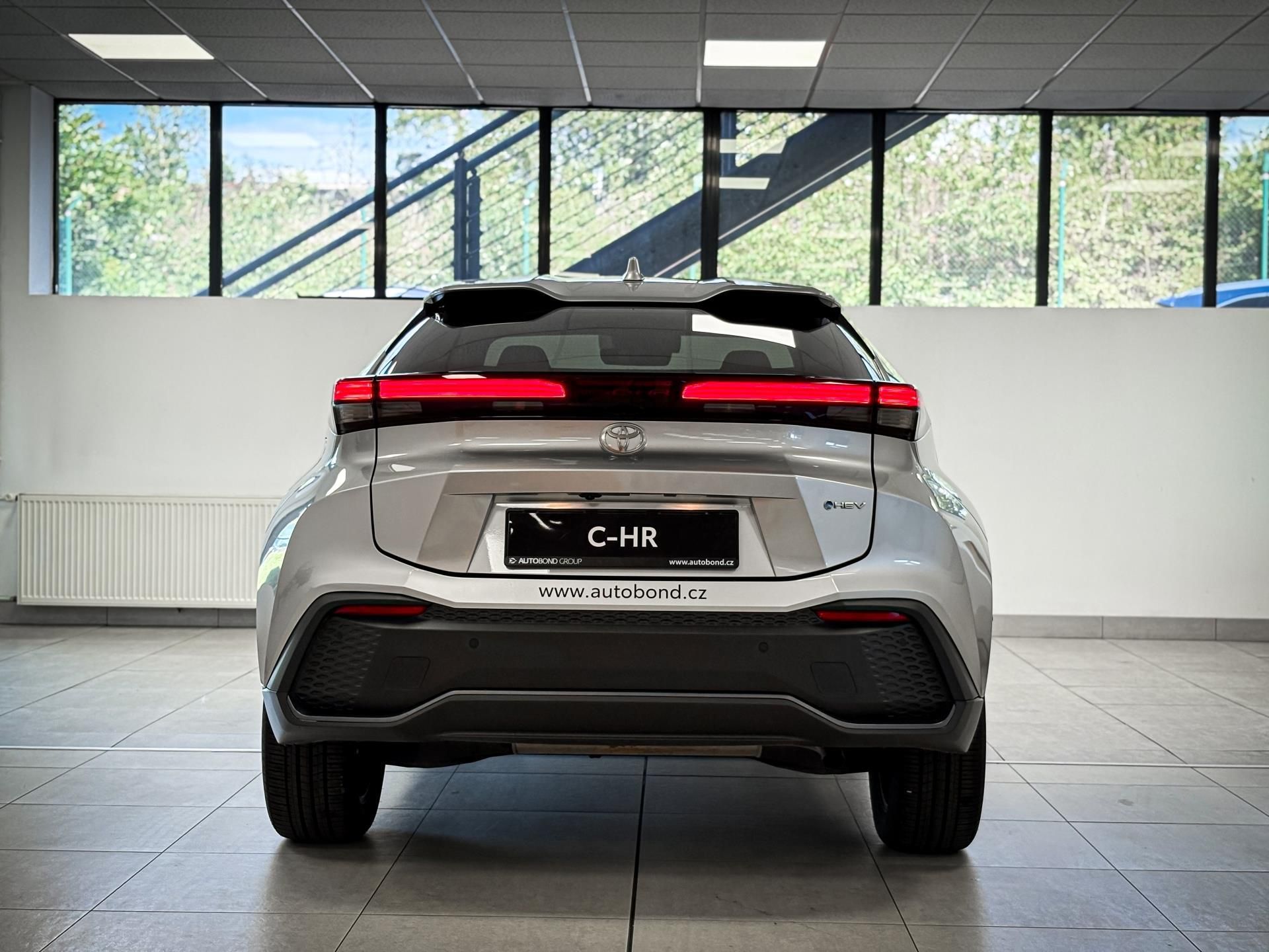 Toyota C-HR, 1.8 Hybrid,  e-CVT (4x2), Comf - fotka 3