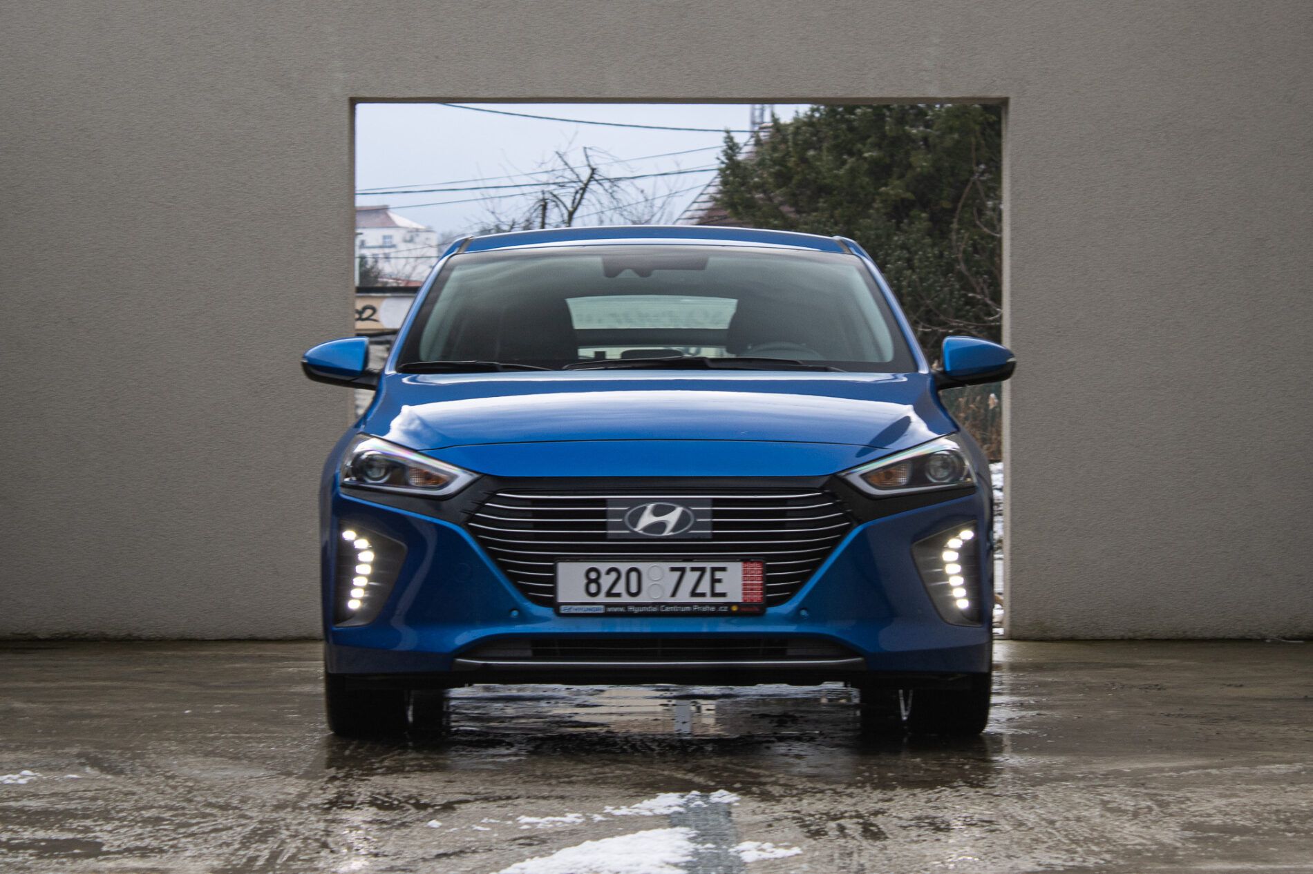 Hyundai Ioniq - fotka 2