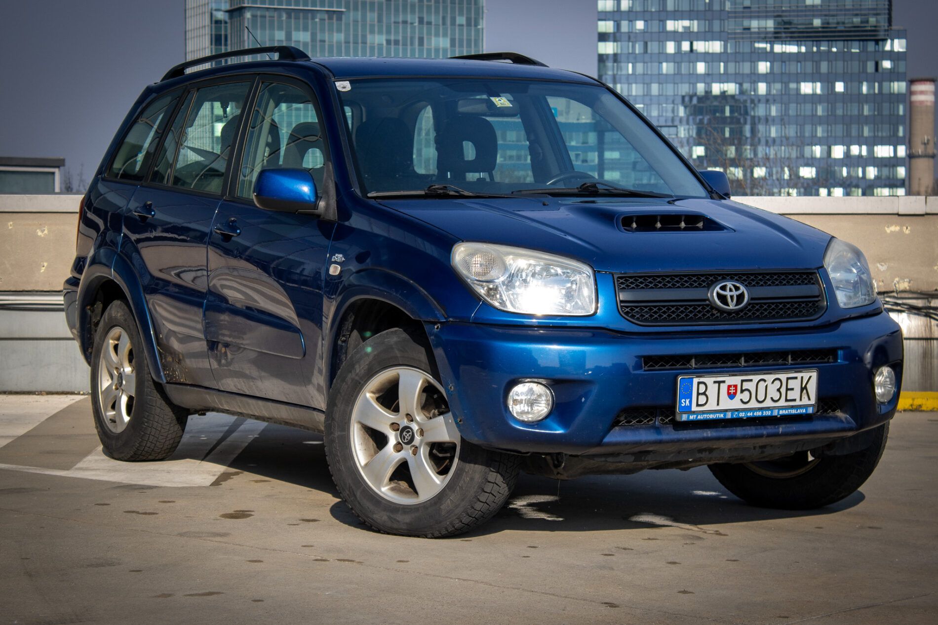 Toyota Rav4 - fotka 3