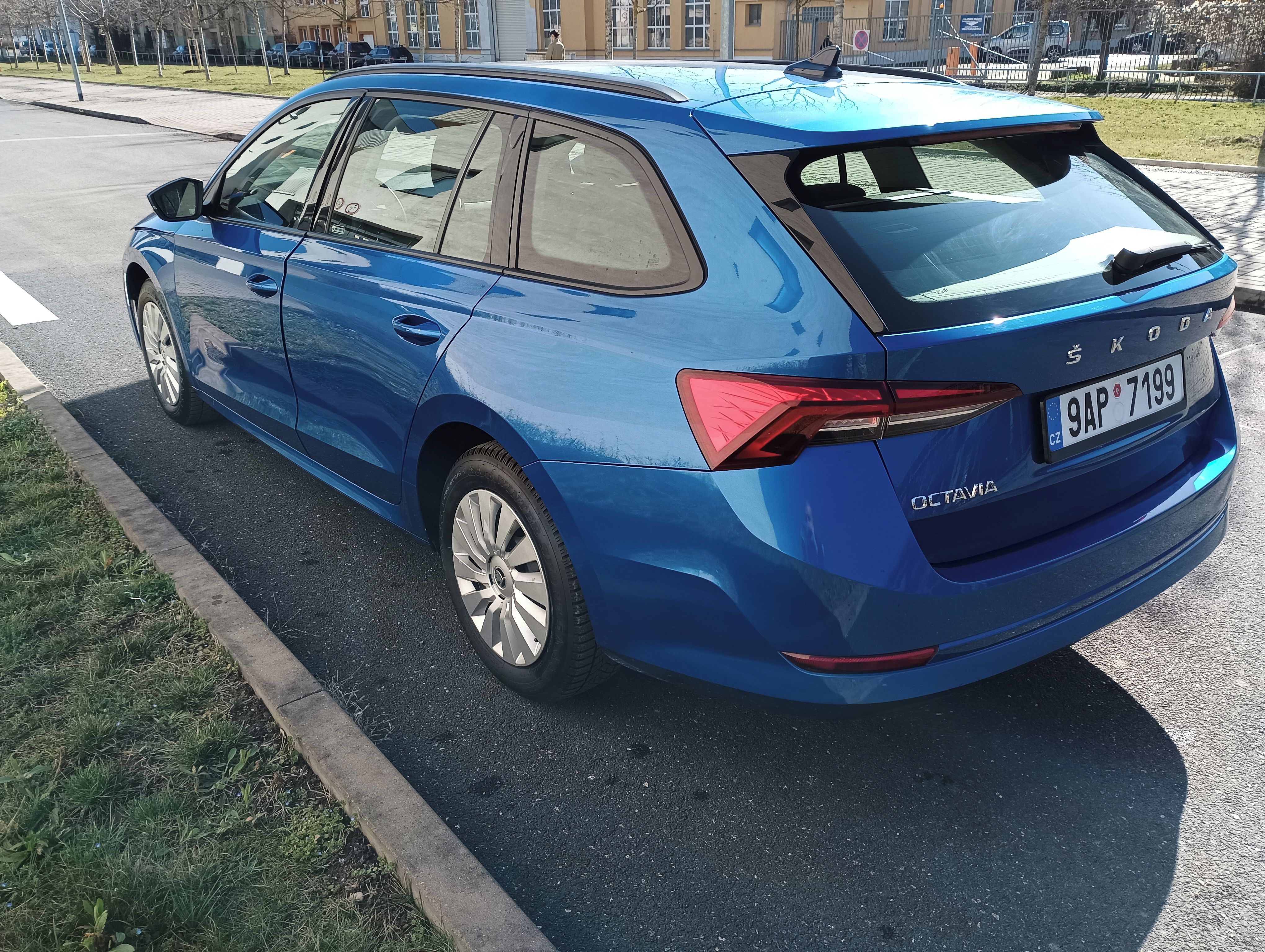 Škoda Octavia, 2.0tdi ambition 1majČR - fotka 3
