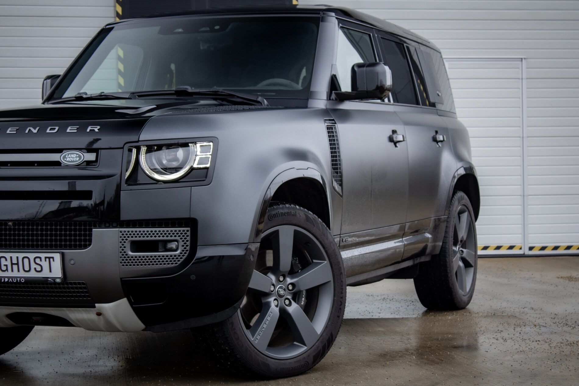 Land Rover Defender - fotka 3