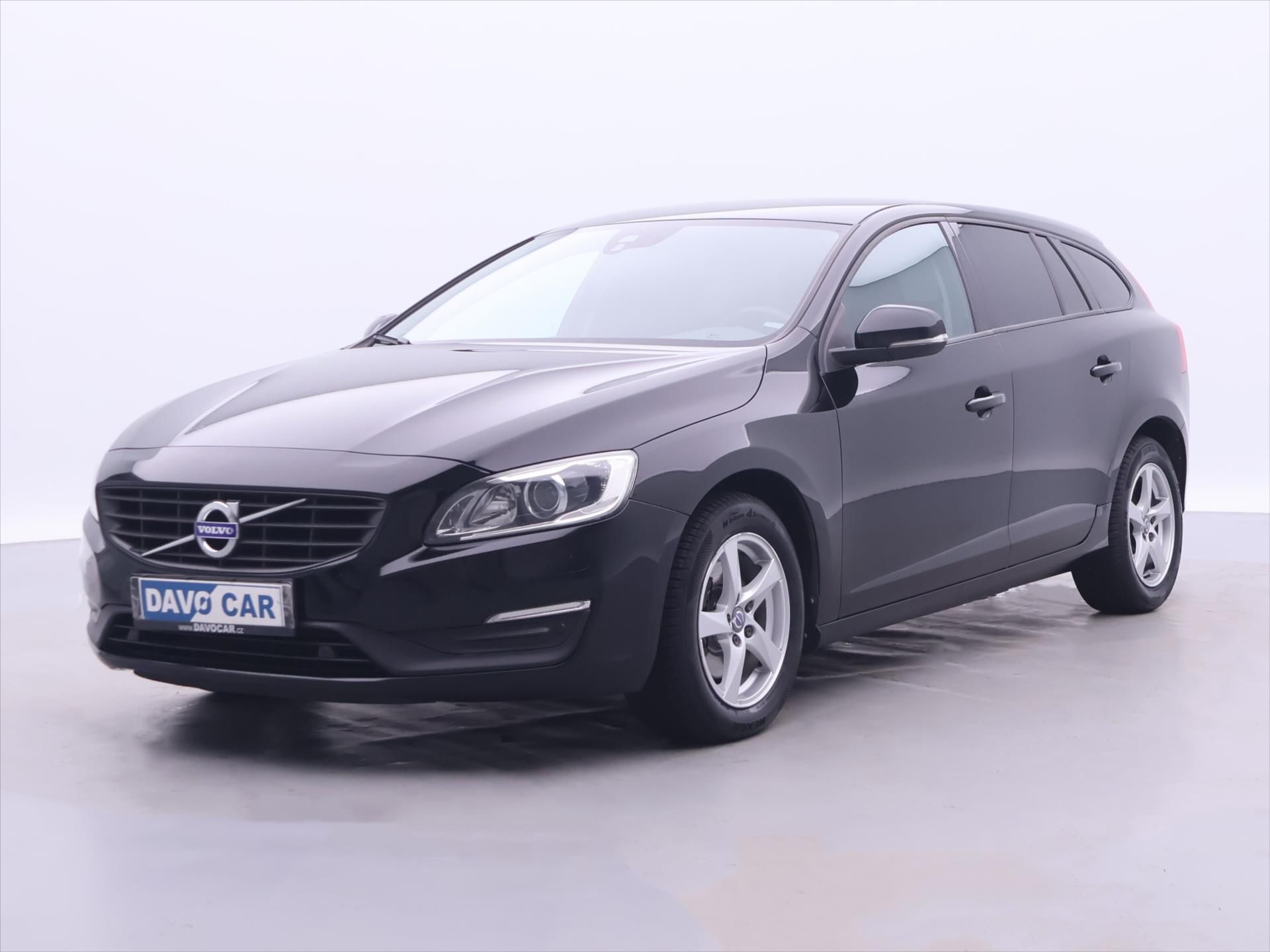 Volvo V60, 2,0 D3 110kW Momentum - fotka 3