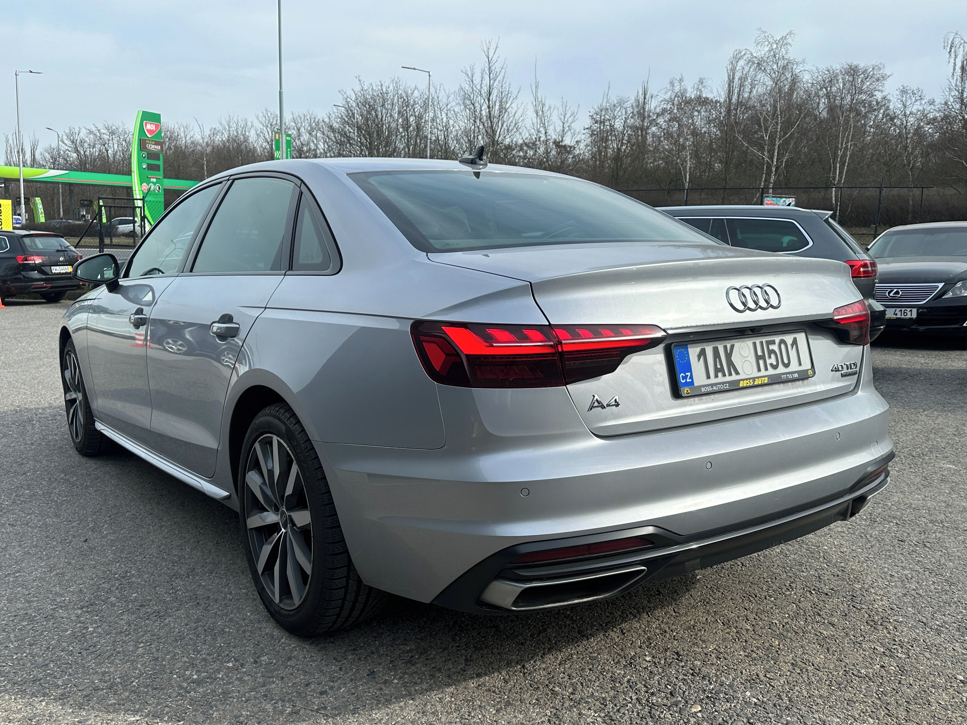 Audi A4, Audi A4  2021 - fotka 4
