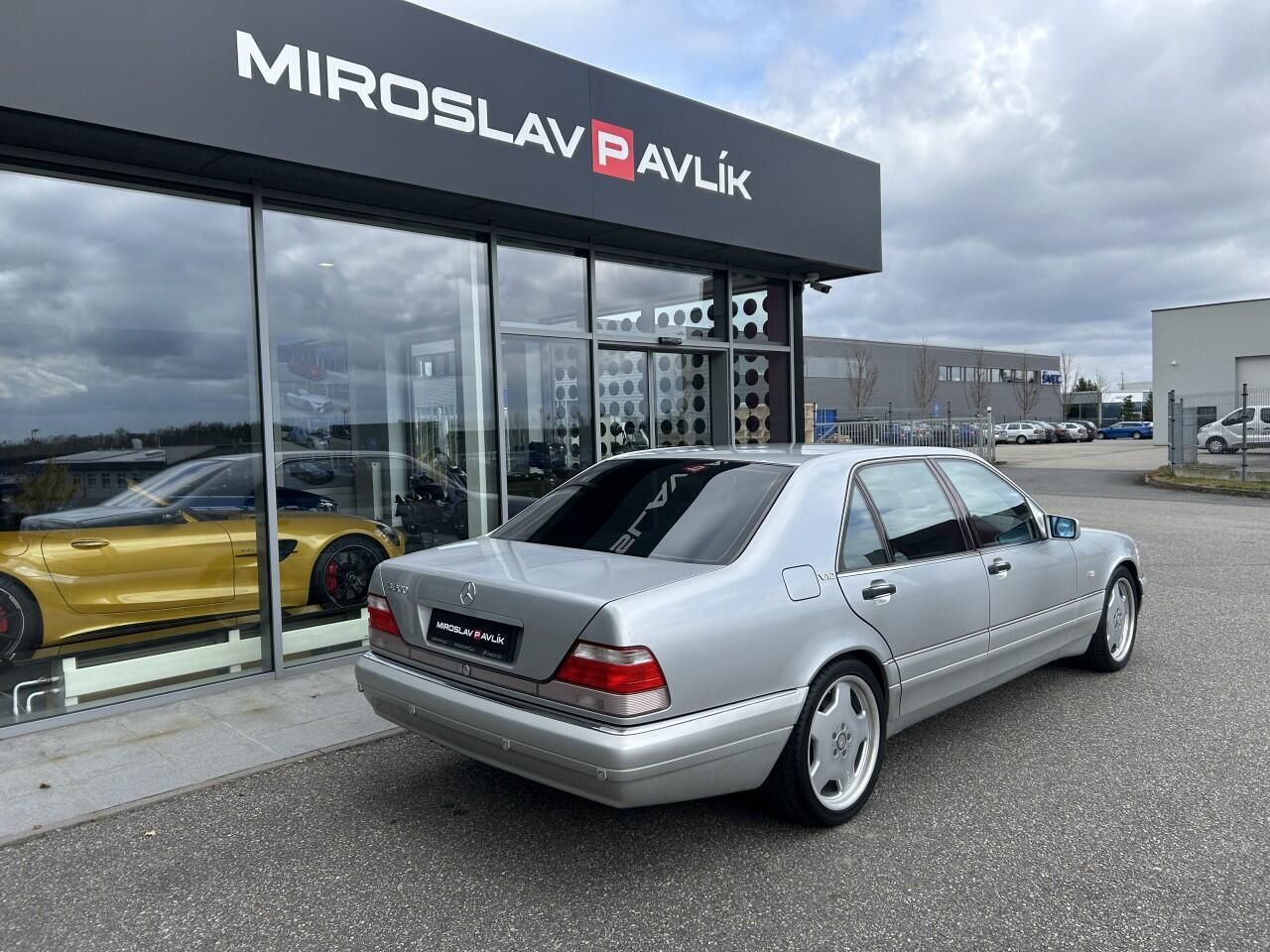 Mercedes-Benz Třídy S, S 600 L V12 - fotka 5
