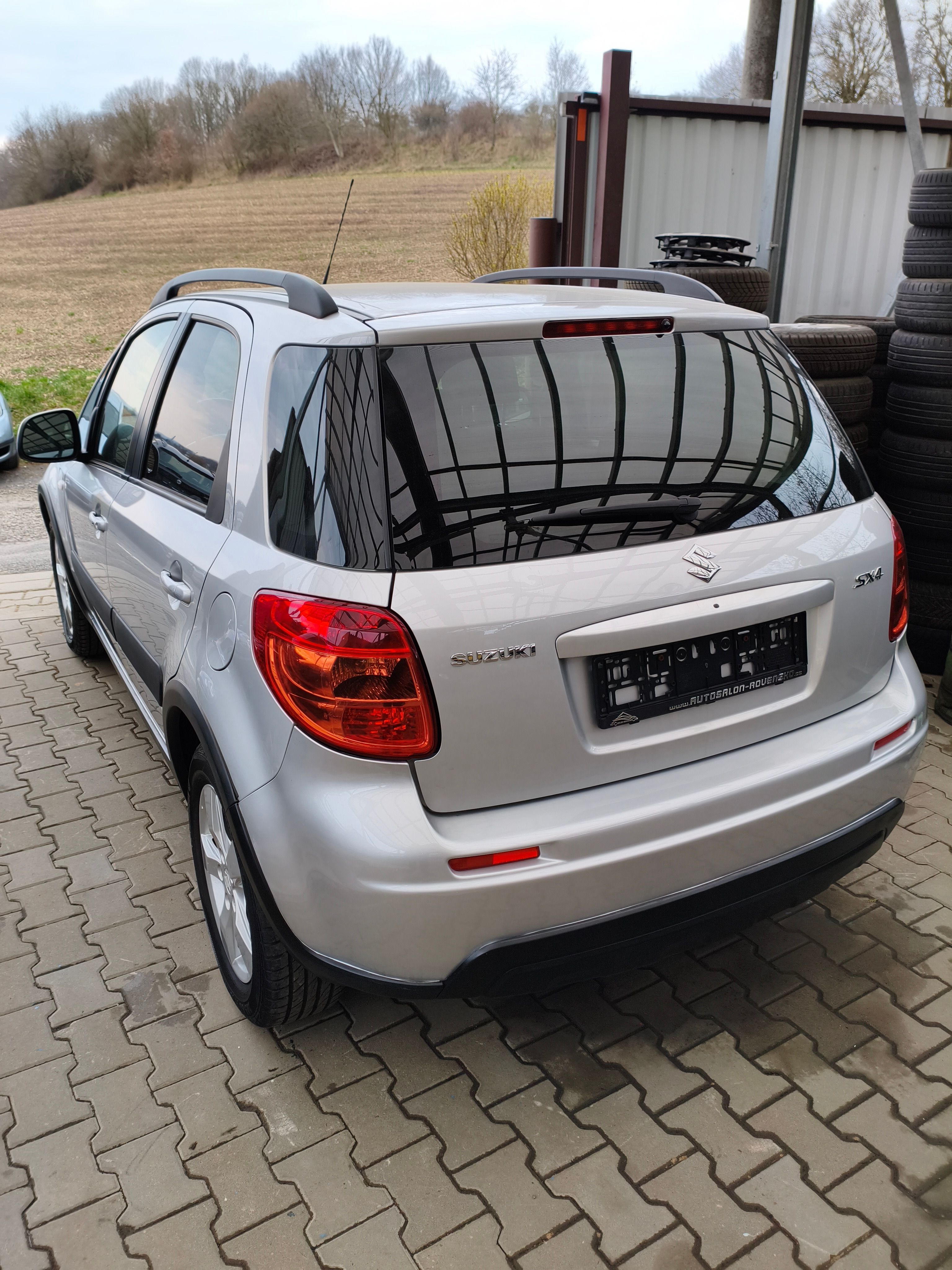 Suzuki SX4, 1.6 vvt 88kw benzín - fotka 3