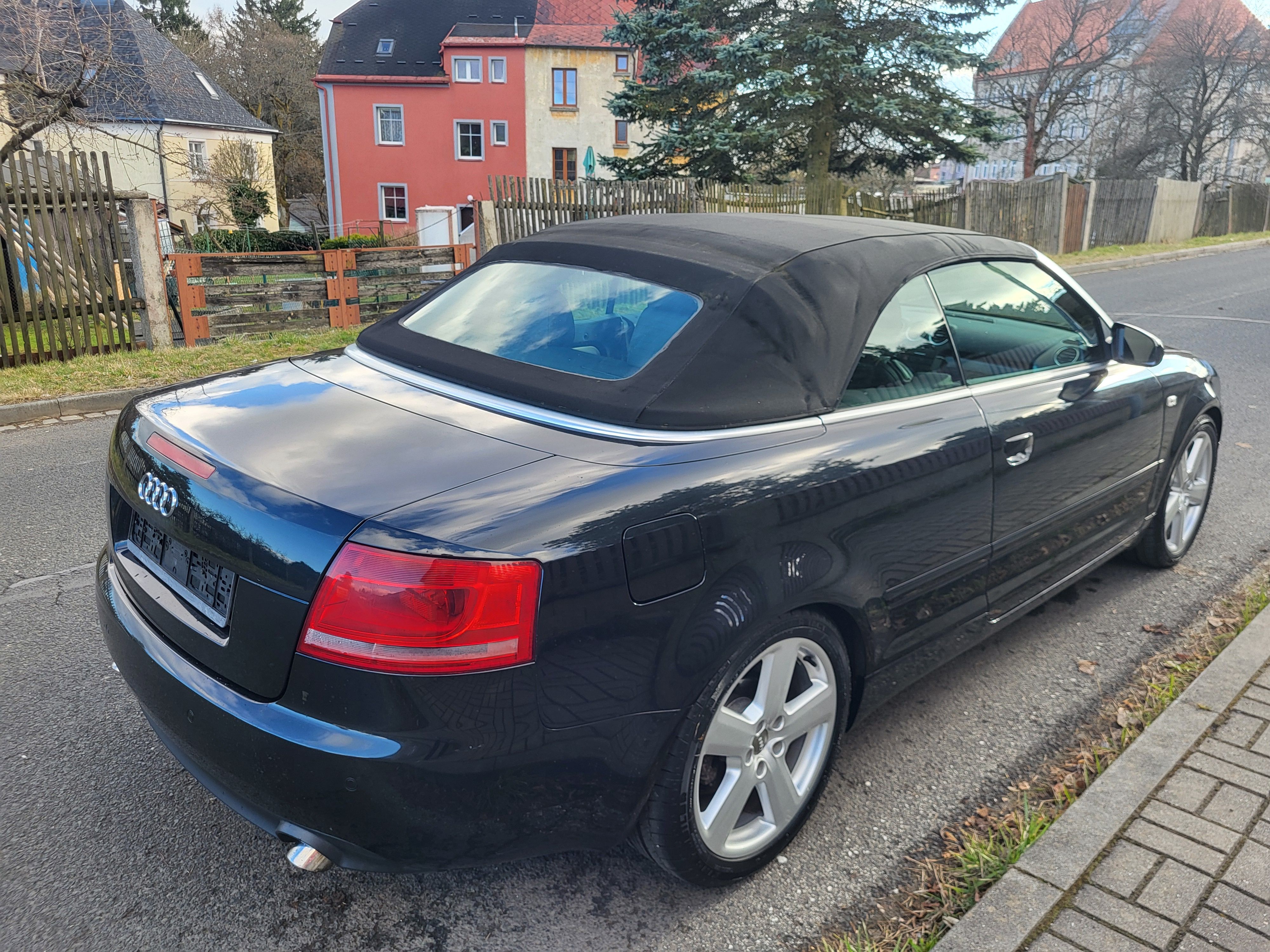 Audi A4, 2.0 TDI 103KW, NAVI, XENONY - fotka 6
