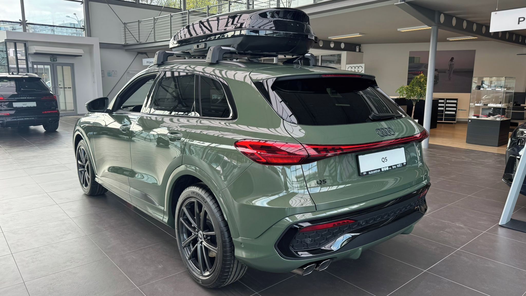 Audi Q5, S-line TDI quattro 150kW - fotka 3
