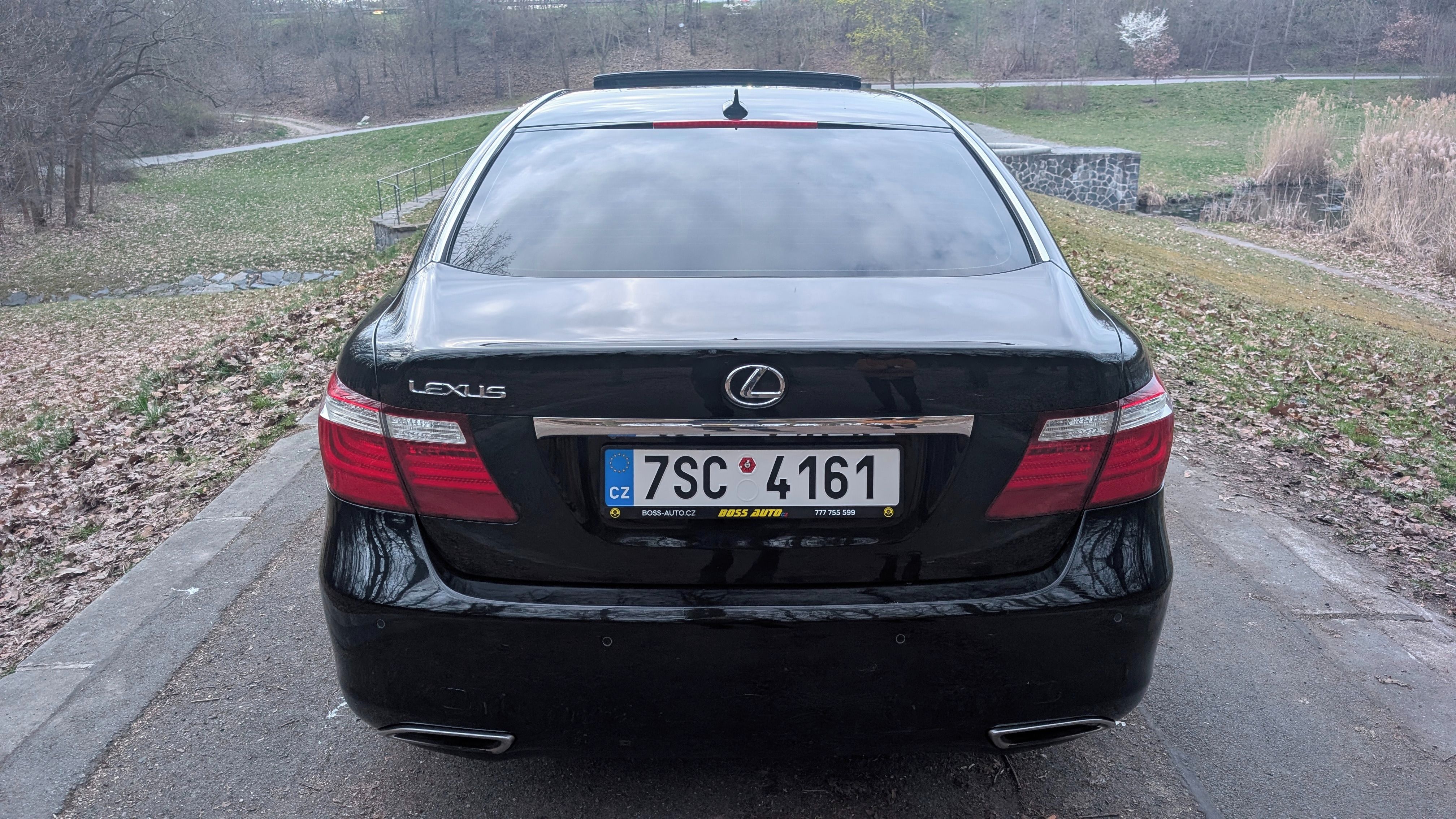 Lexus LS, 460, V8, 280 kW. - fotka 6