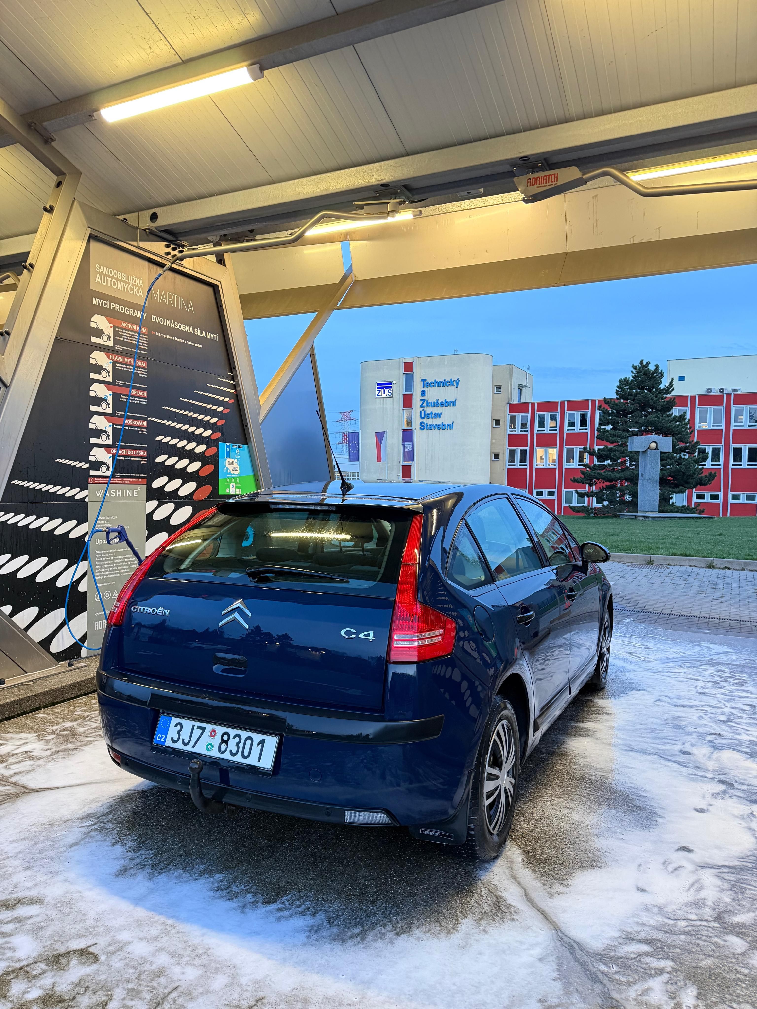 Citroën C4, Citroen C4 1.6 HDi 66 kw - fotka 2