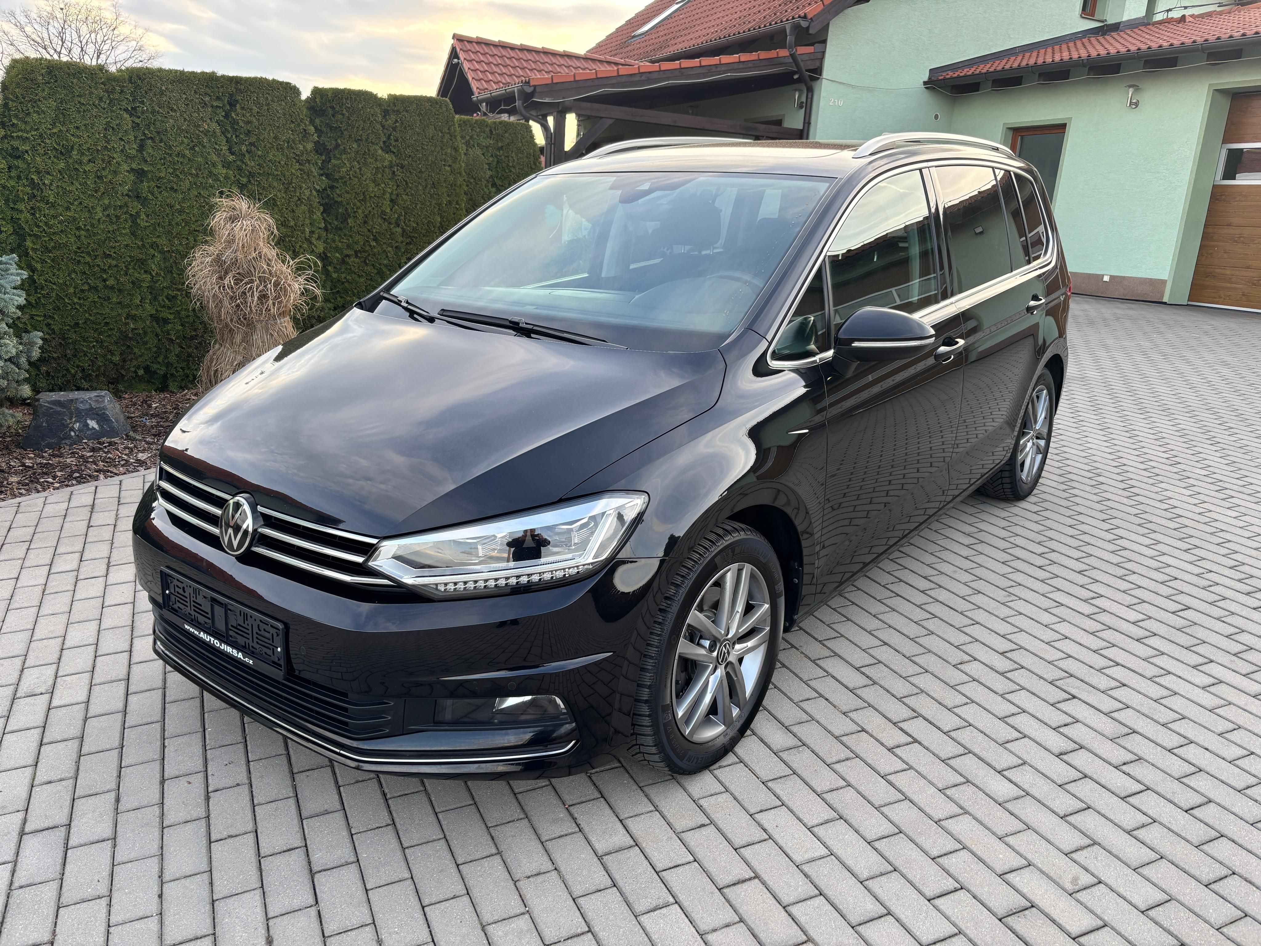 Volkswagen Touran, 2,0TDI HIGHLINE PANORAMA SERVI
