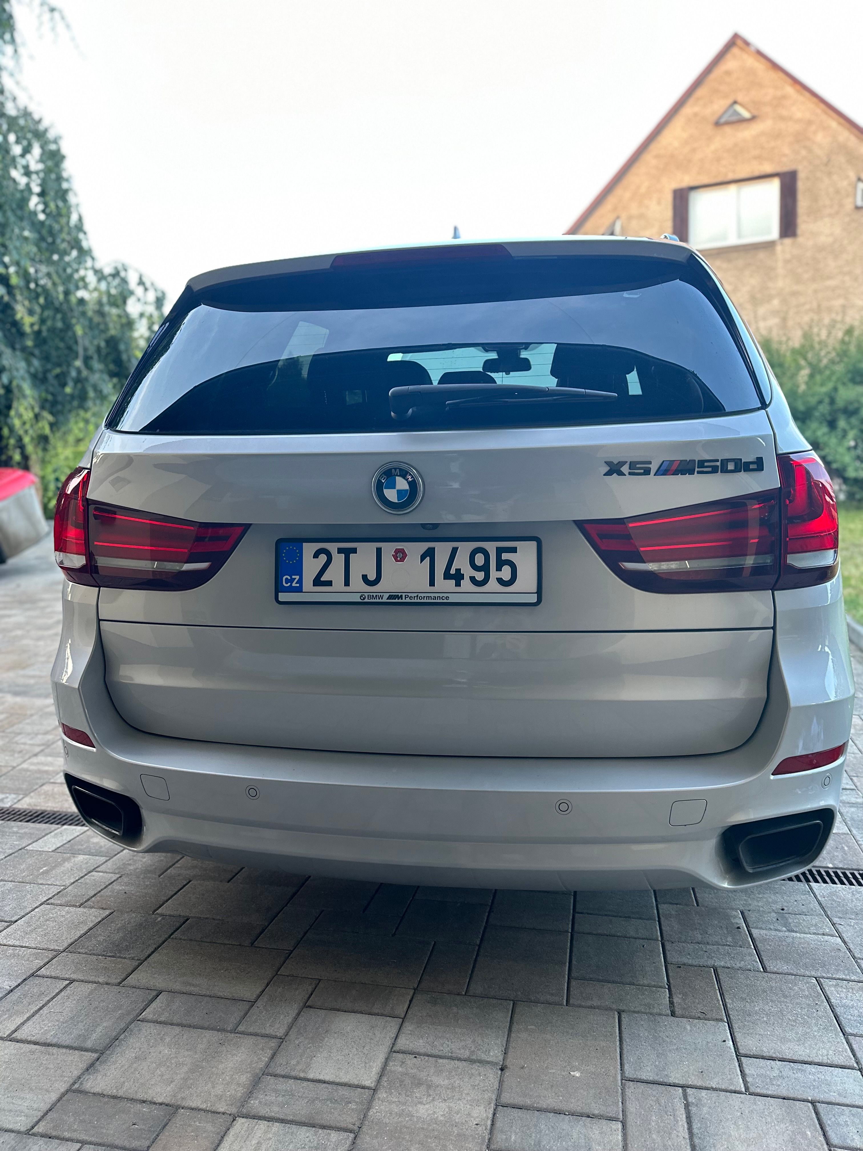 BMW X5, M50d xDrive,ČR,DPH,MAX VÝBAVA - fotka 3