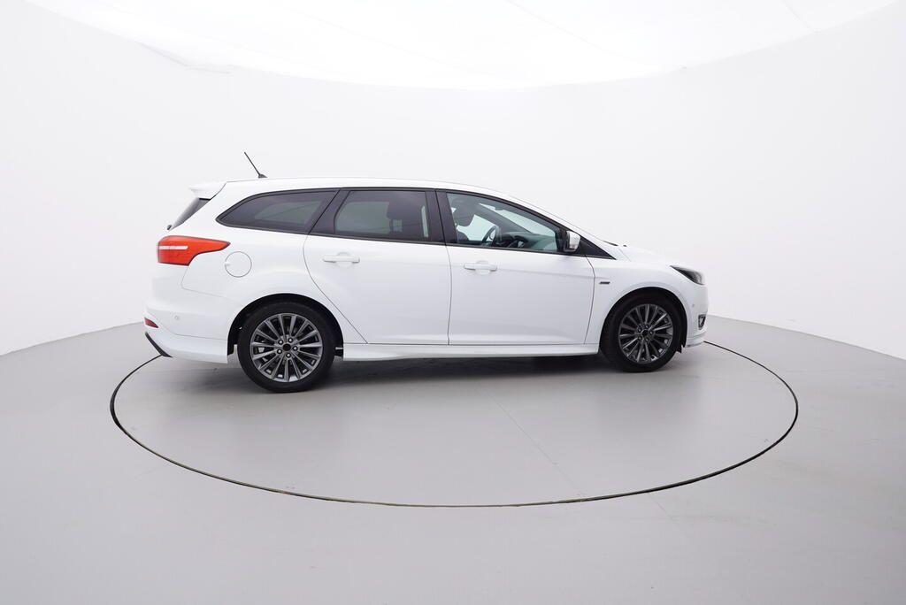 Ford Focus, ST-line 1.5 88 kW - fotka 6